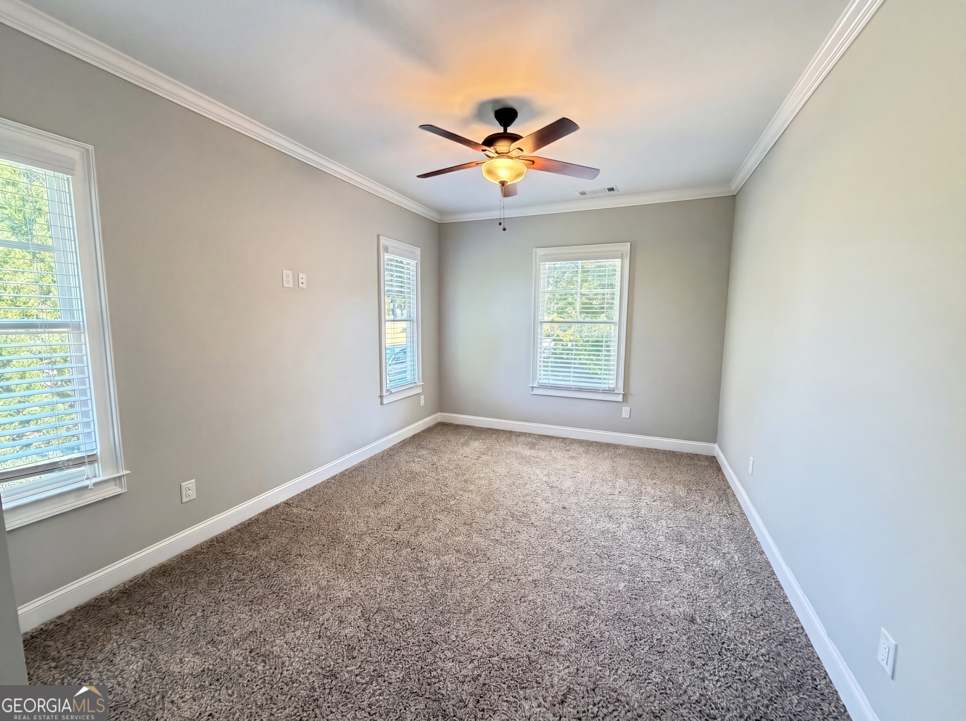 500 Founders Drive E Property Photo 7