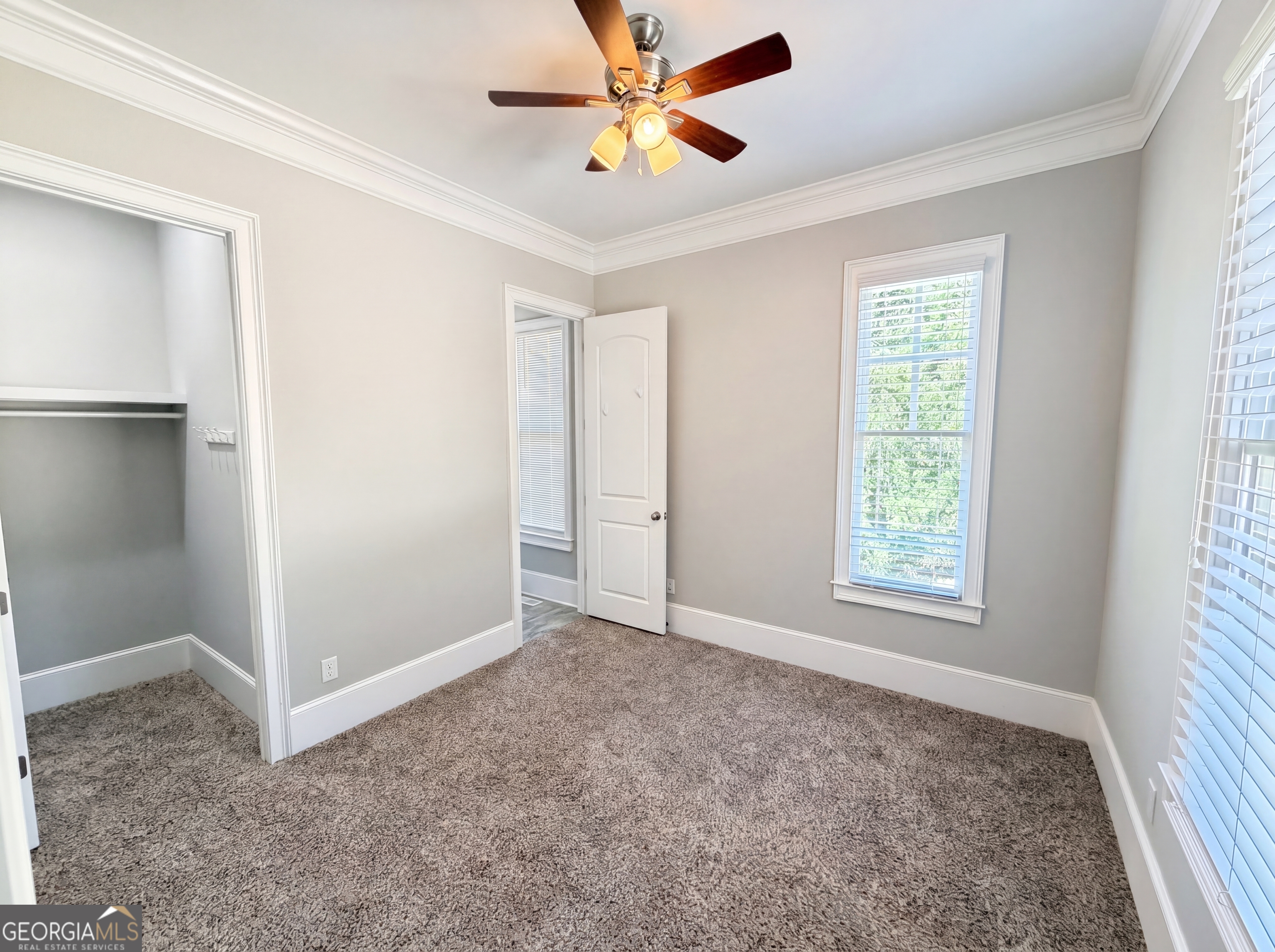 500 Founders Drive E Property Photo 11