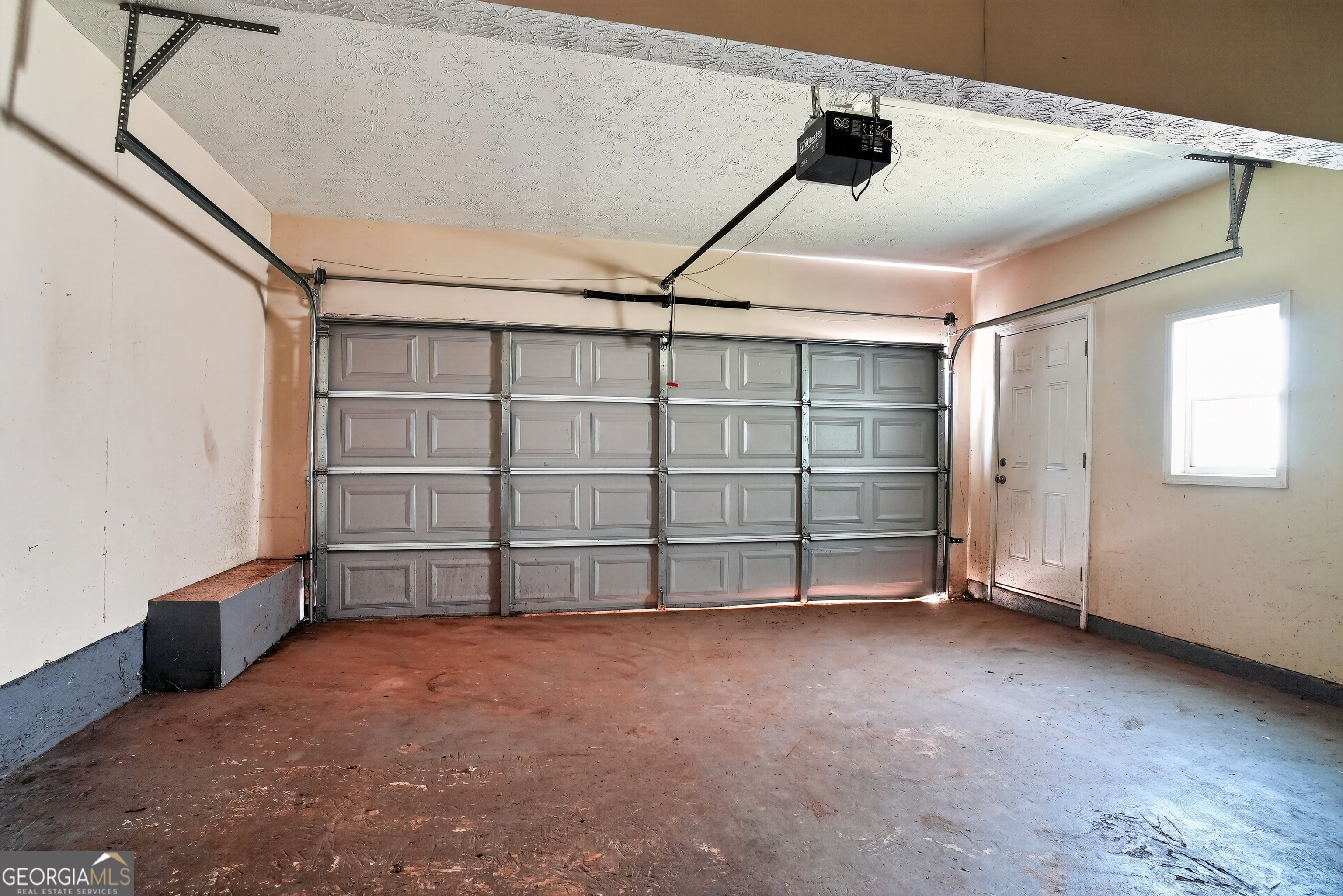 5836 Wellborn Creek Drive Property Photo 4