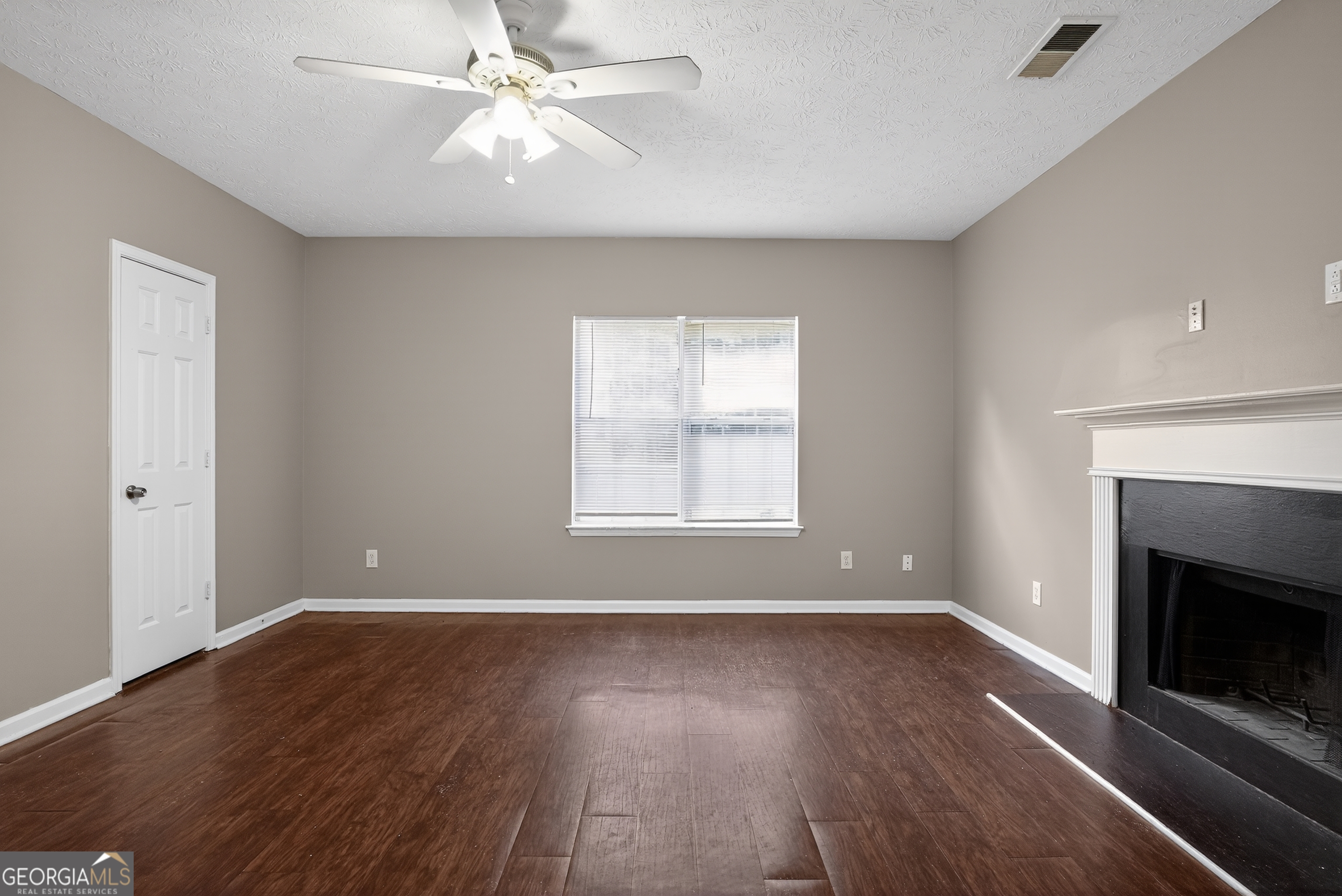 5836 Wellborn Creek Drive Property Photo 7