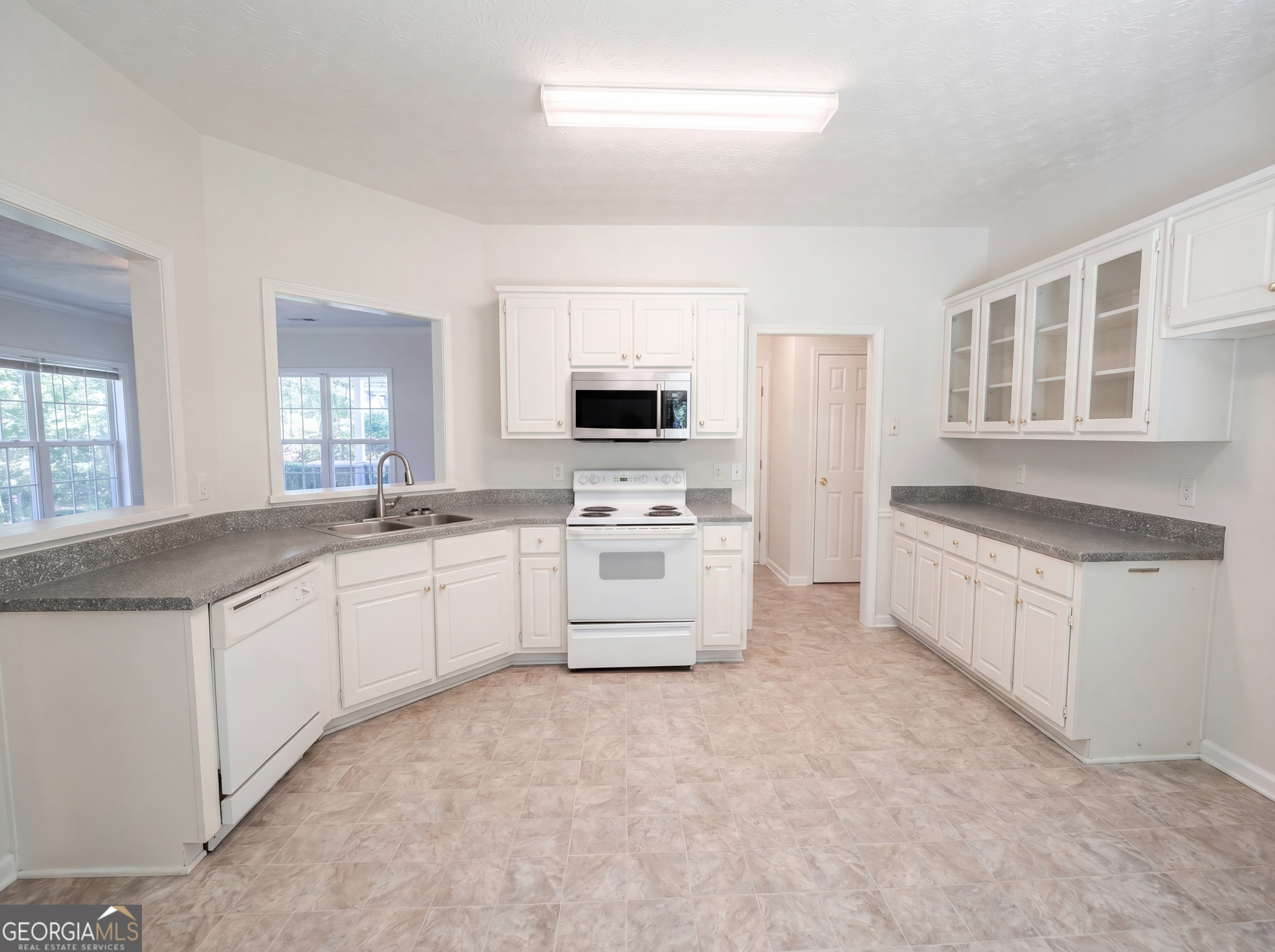 170 Rosewood Circle Property Photo 8