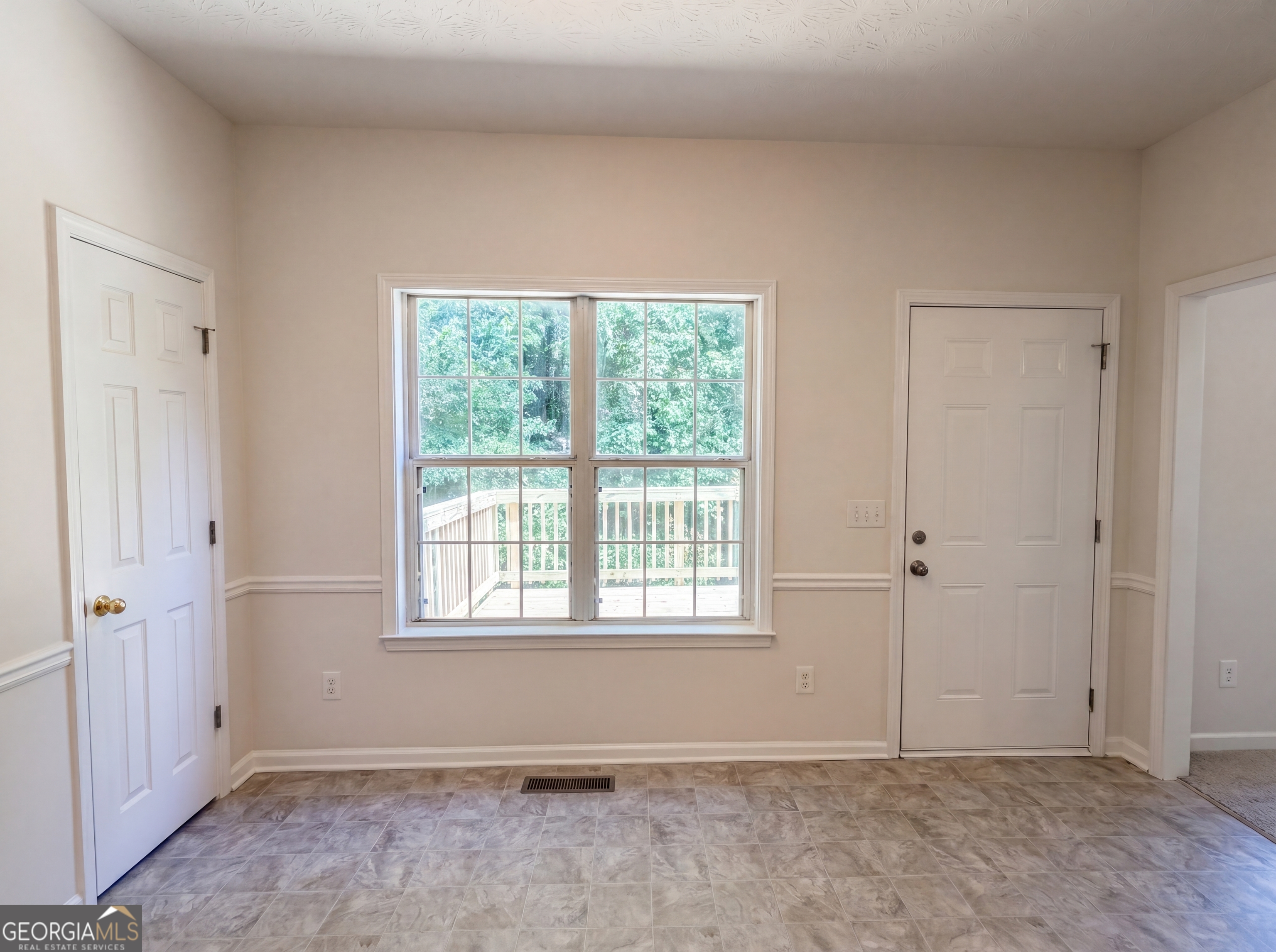 170 Rosewood Circle Property Photo 11