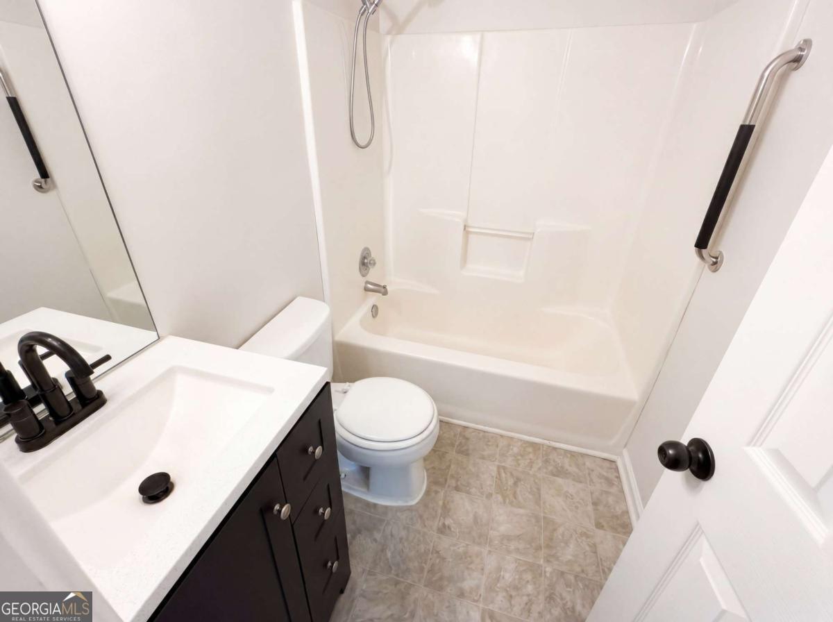 90 Rolling Ridge Drive Property Photo 15