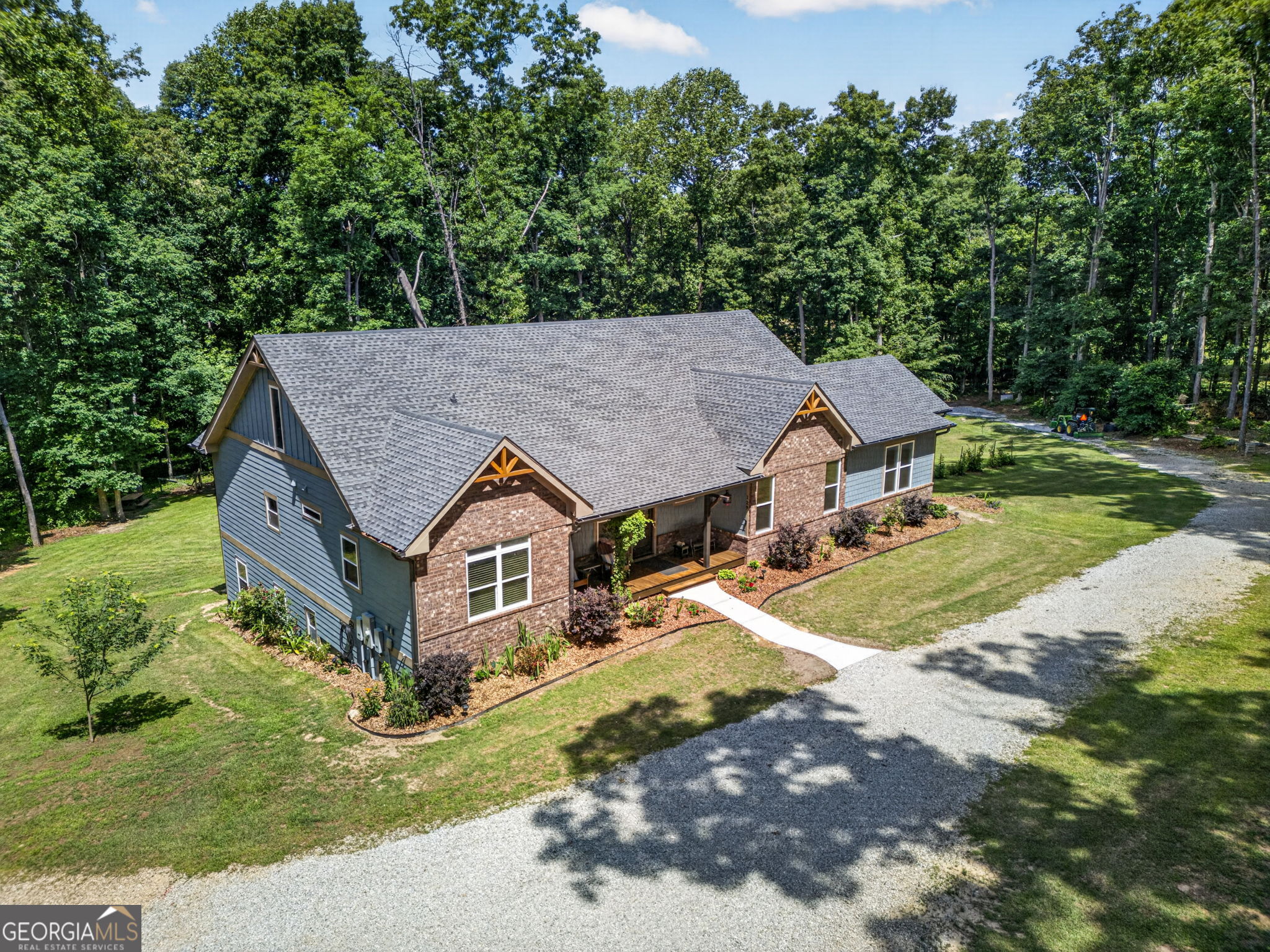 129 Lazy Oak Trail Property Photo 1