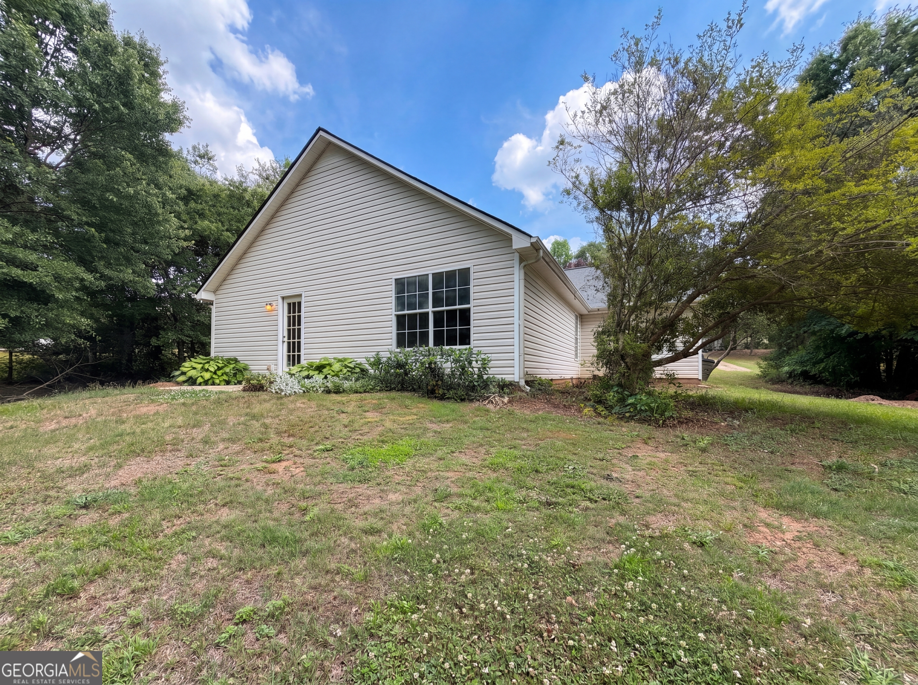 202 Bluff Court Property Photo 16