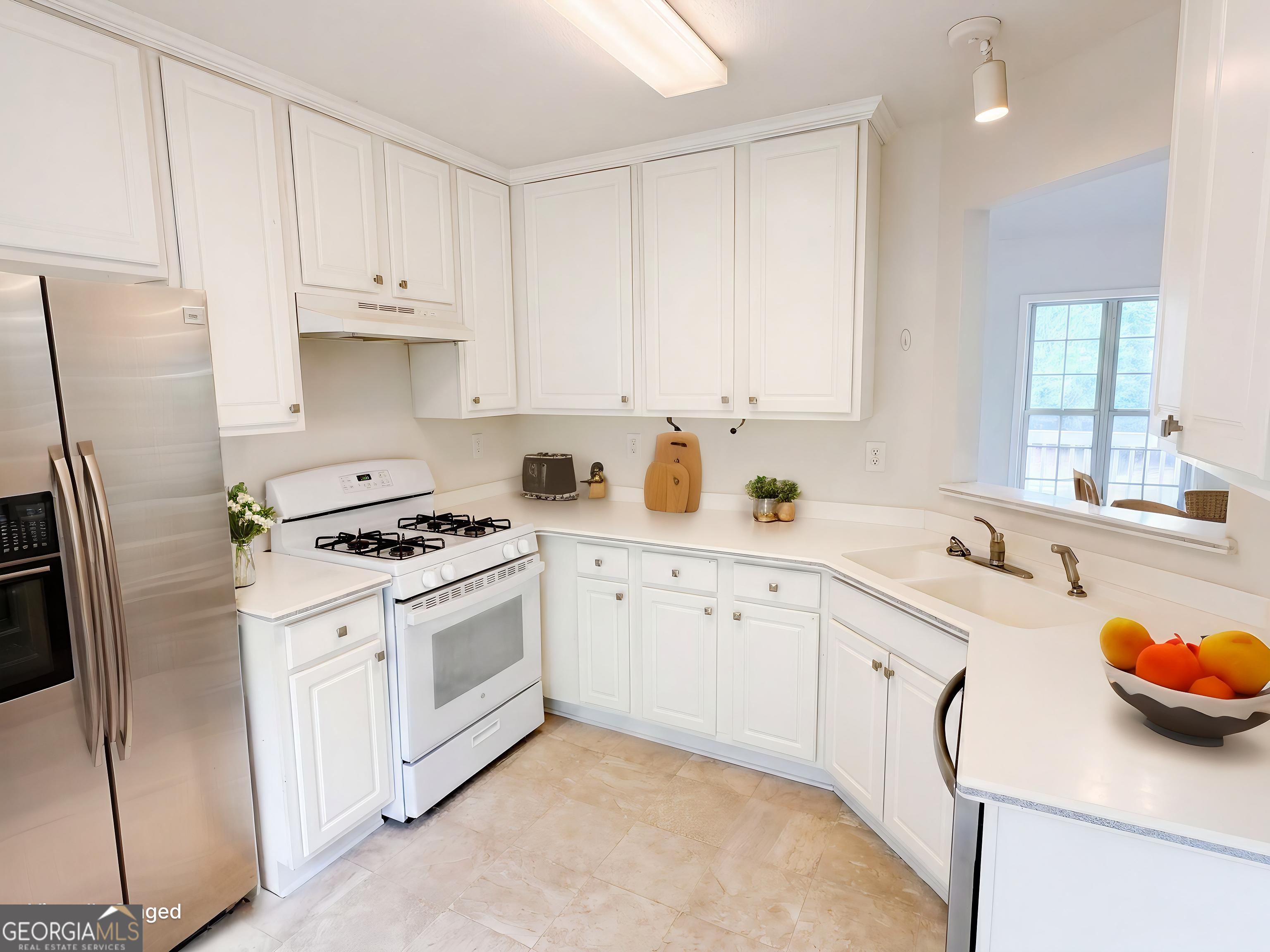 1192 Eagles Pass Property Photo 6