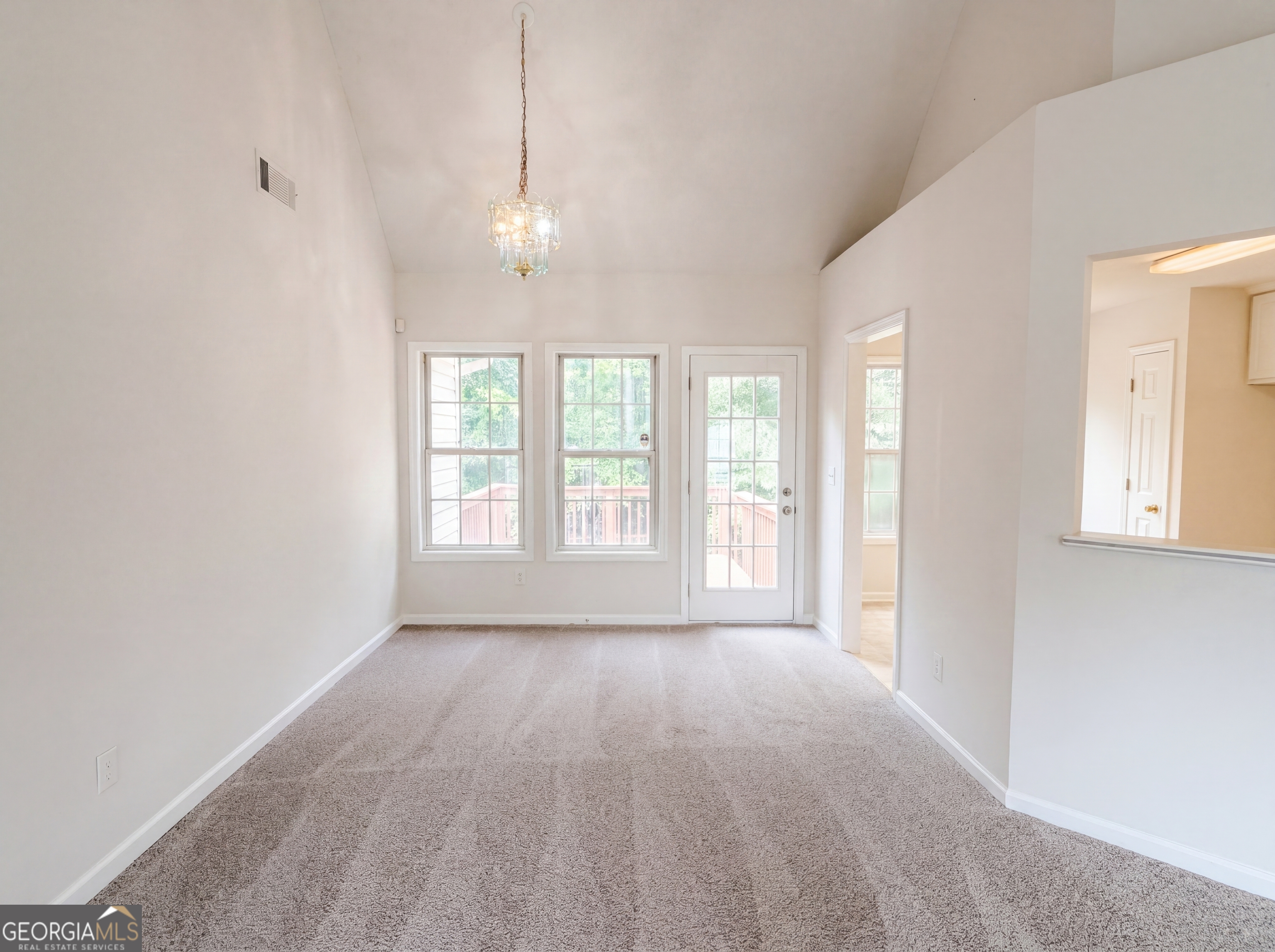 1192 Eagles Pass Property Photo 11