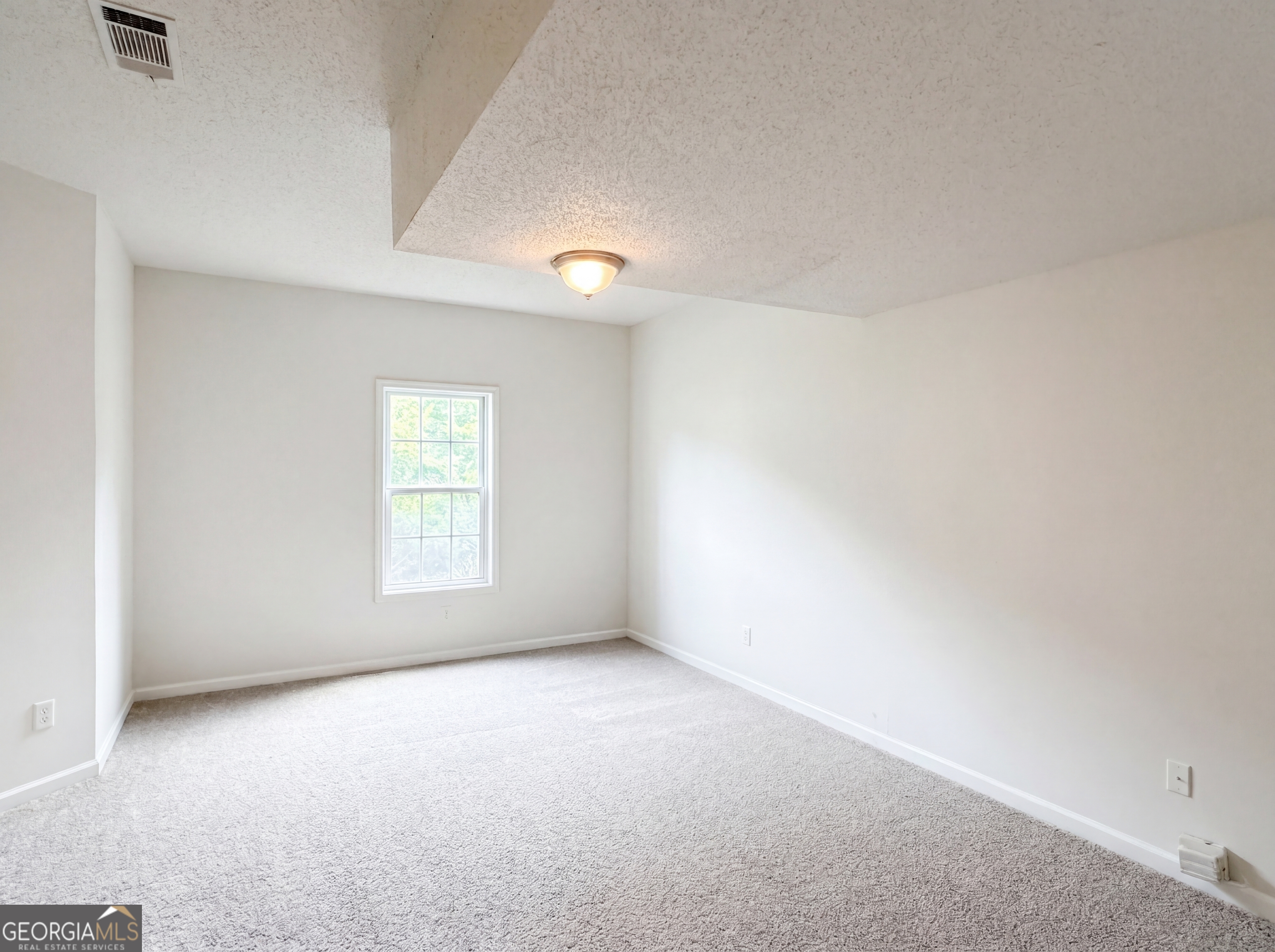 1192 Eagles Pass Property Photo 18