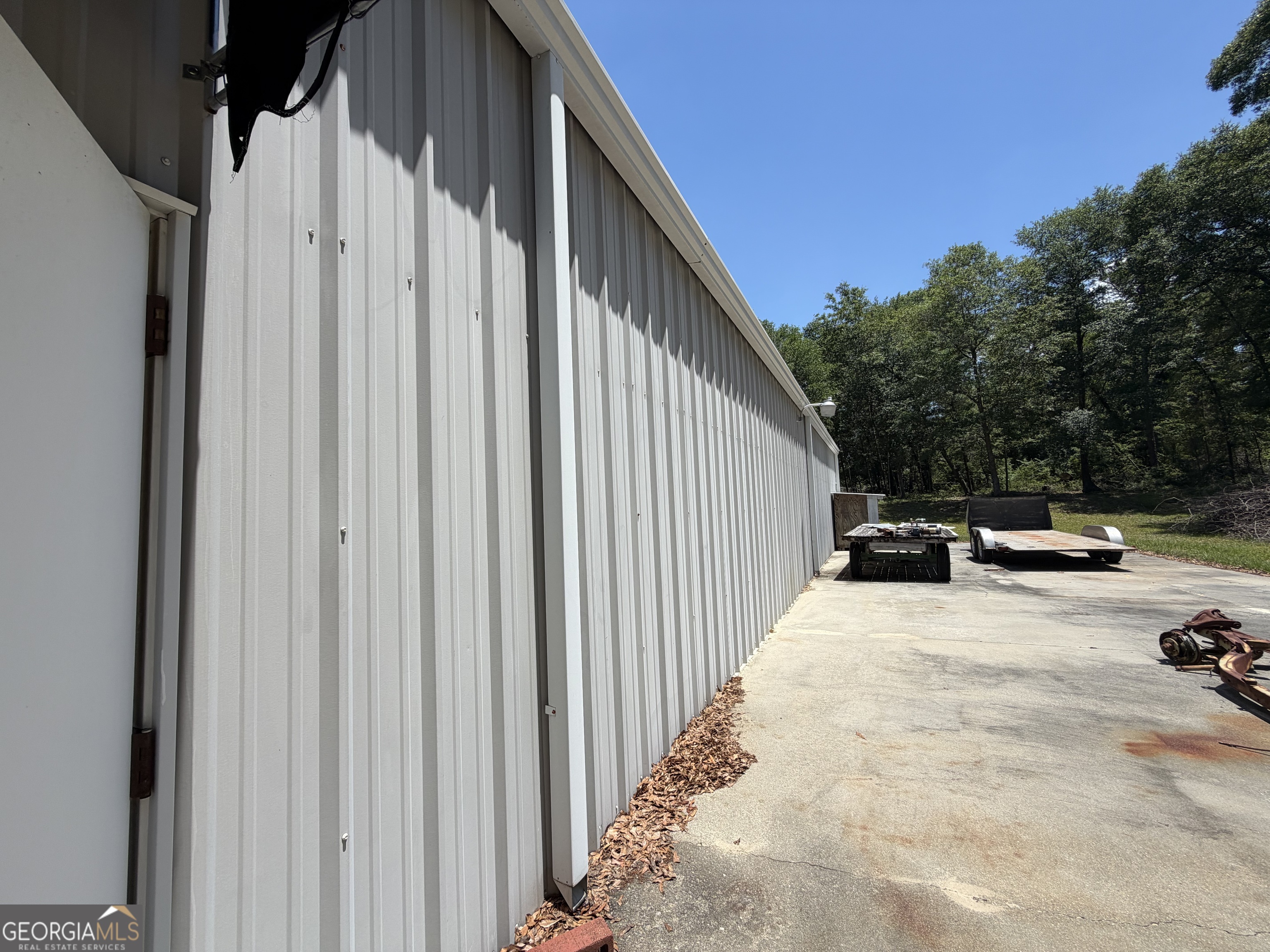 326 Commerce Loop Property Photo 5