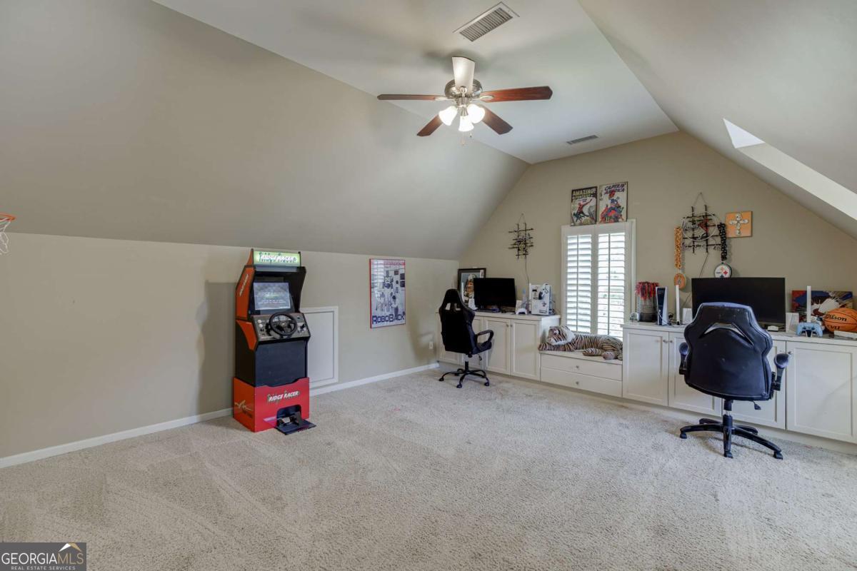 7310 Hedgewood Way Property Photo 35