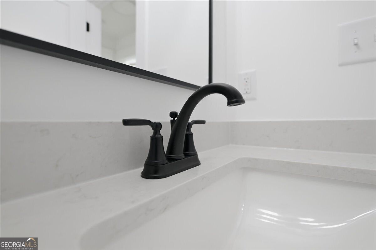 210 Hampton Chase Property Photo 30