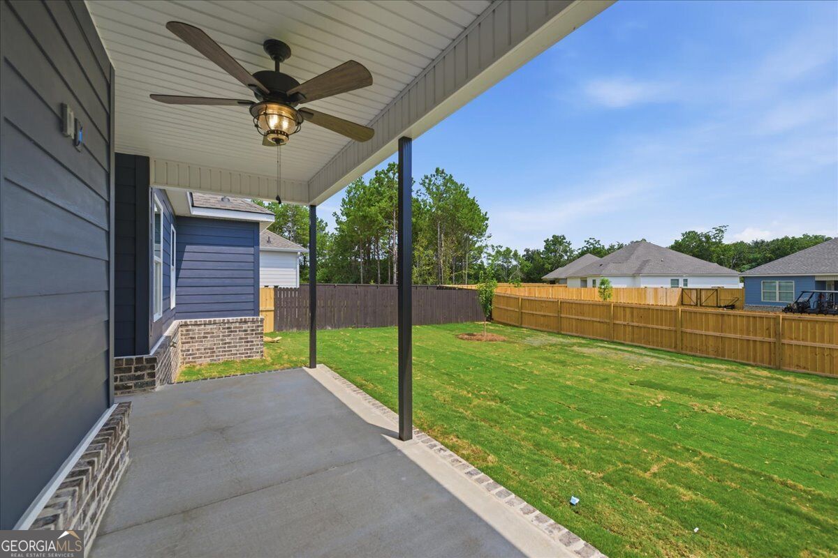 210 Hampton Chase Property Photo 40