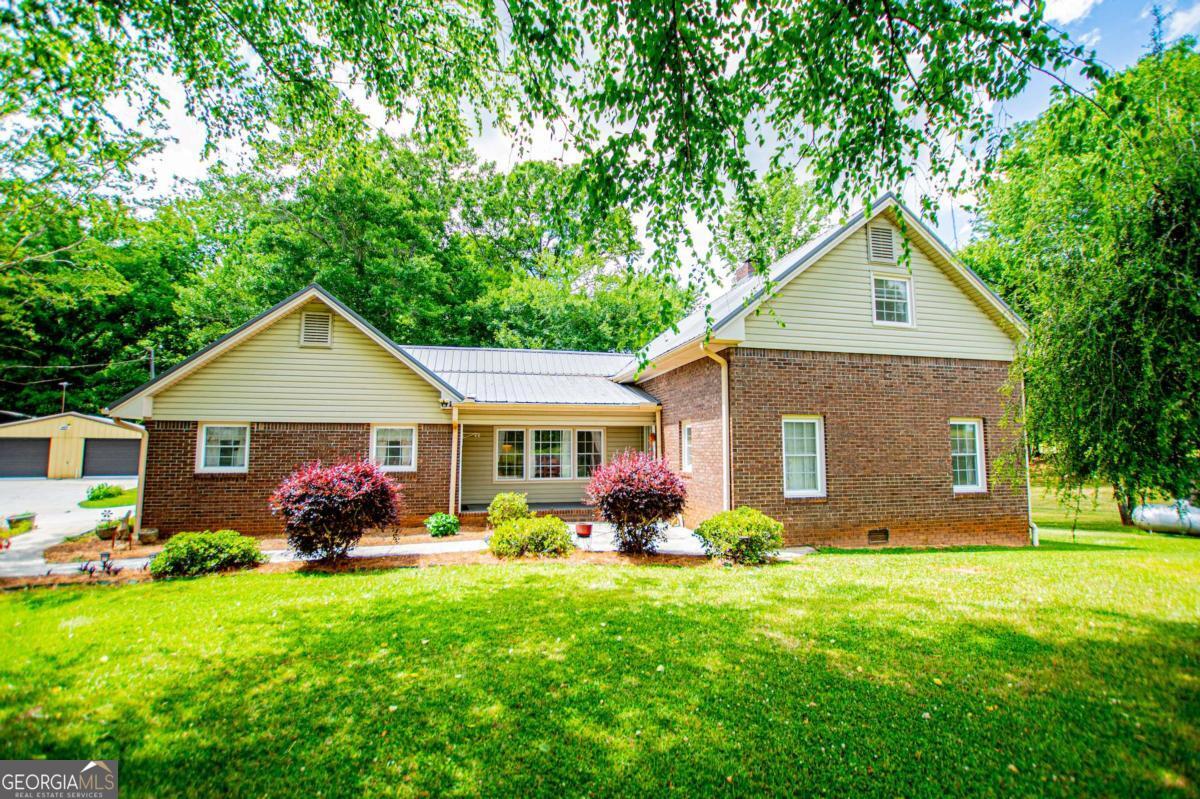 436 County Rd 98 Property Photo 2