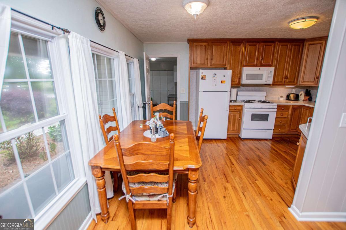 436 County Rd 98 Property Photo 12