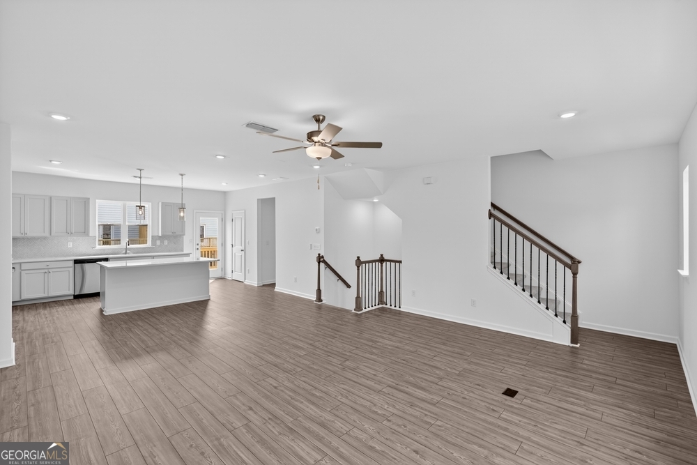 102 Epperly Way Property Photo 9
