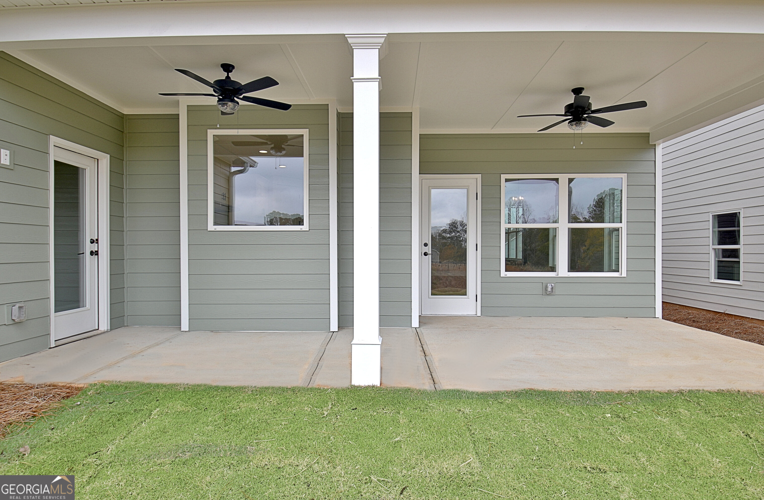 90 Redhaven Drive Property Photo 2