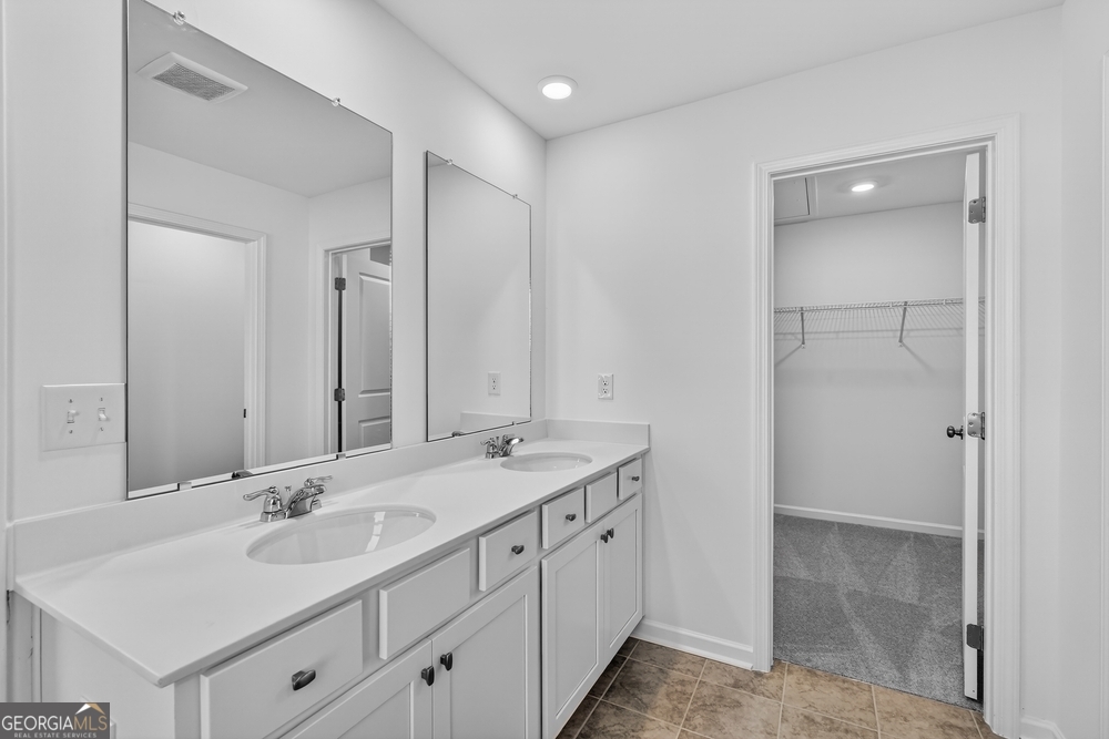 100 Epperly Way Property Photo 15