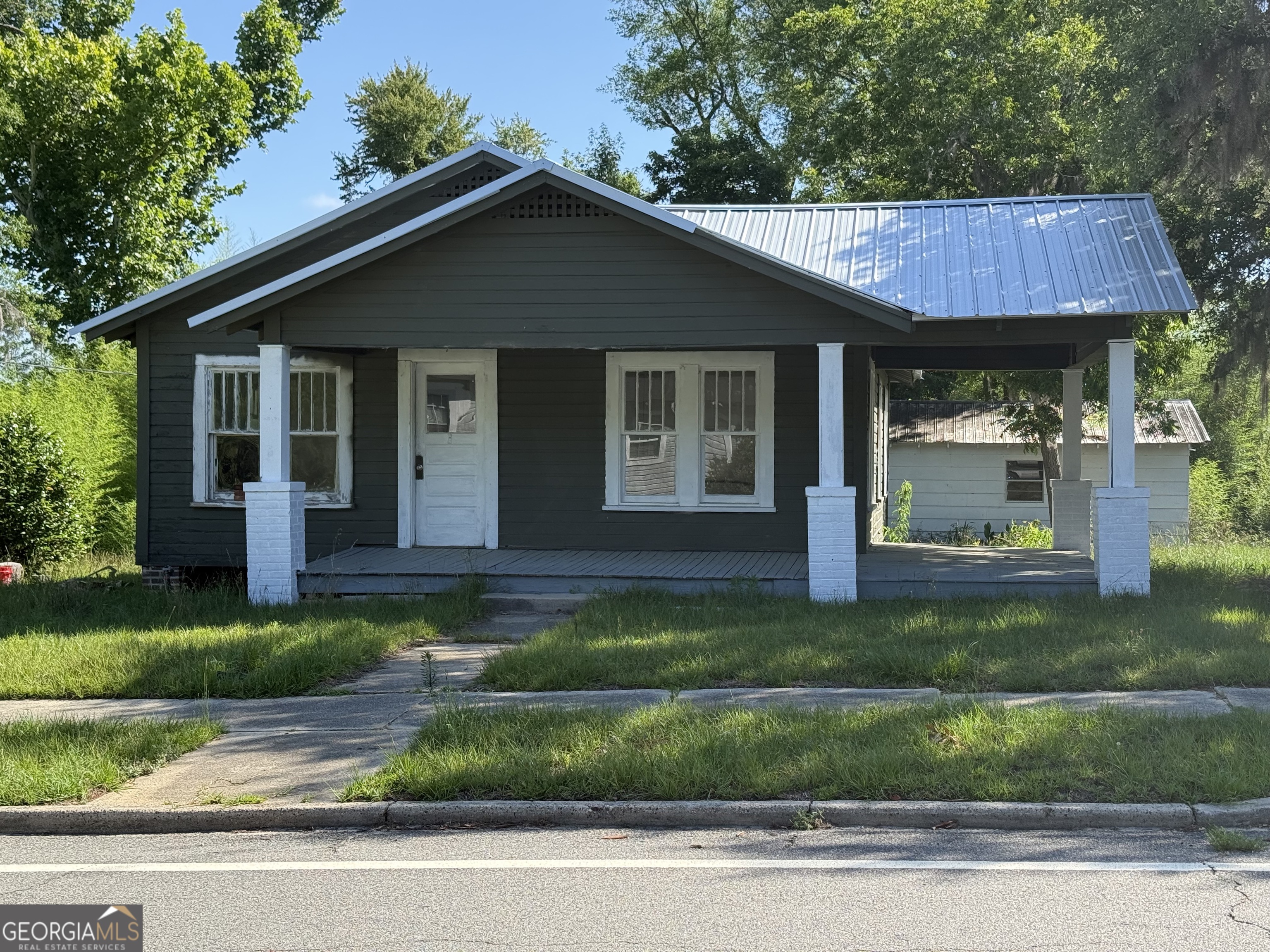 314 E Louisiana Avenue Property Photo 1