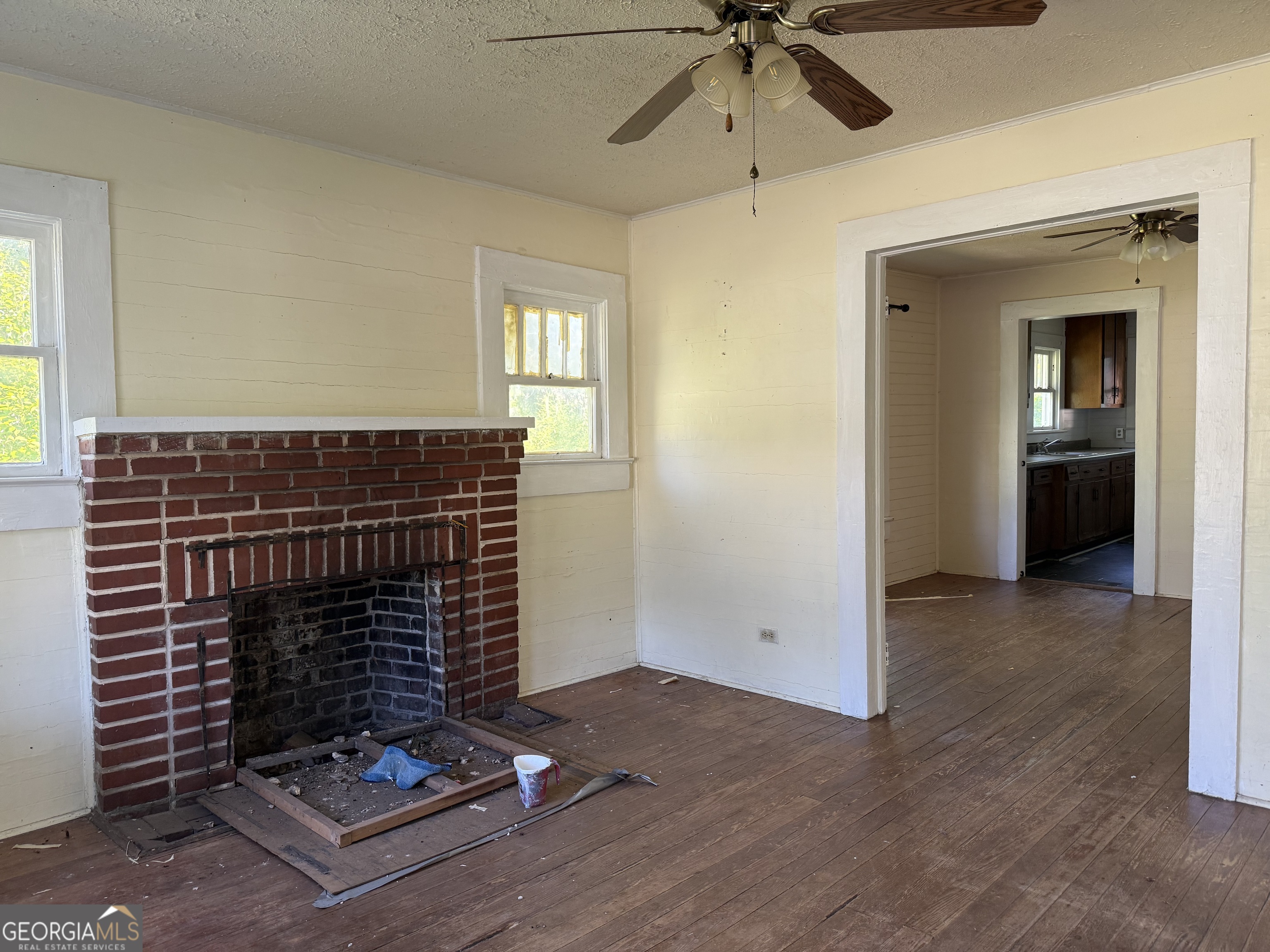 314 E Louisiana Avenue Property Photo 3