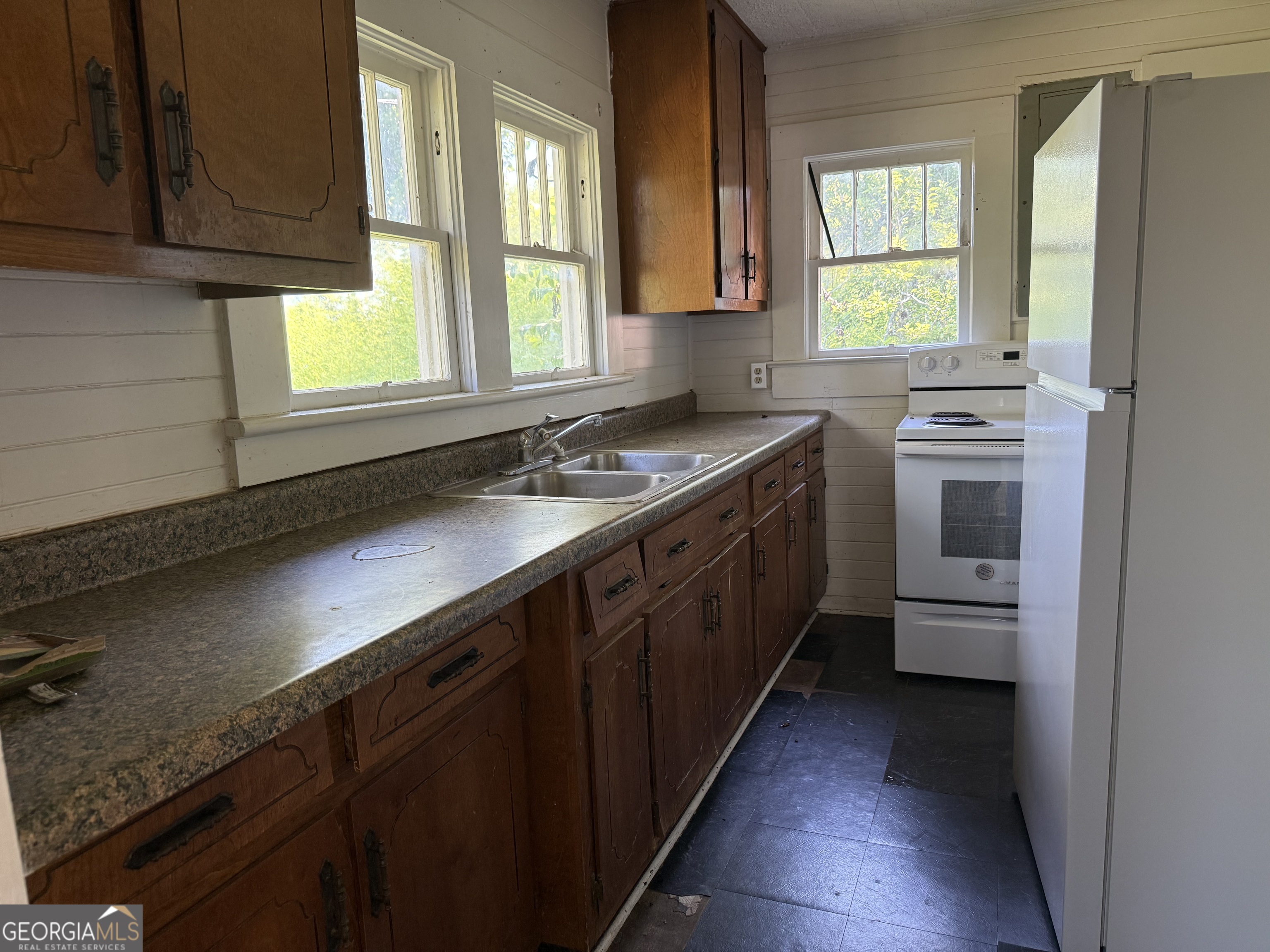 314 E Louisiana Avenue Property Photo 8