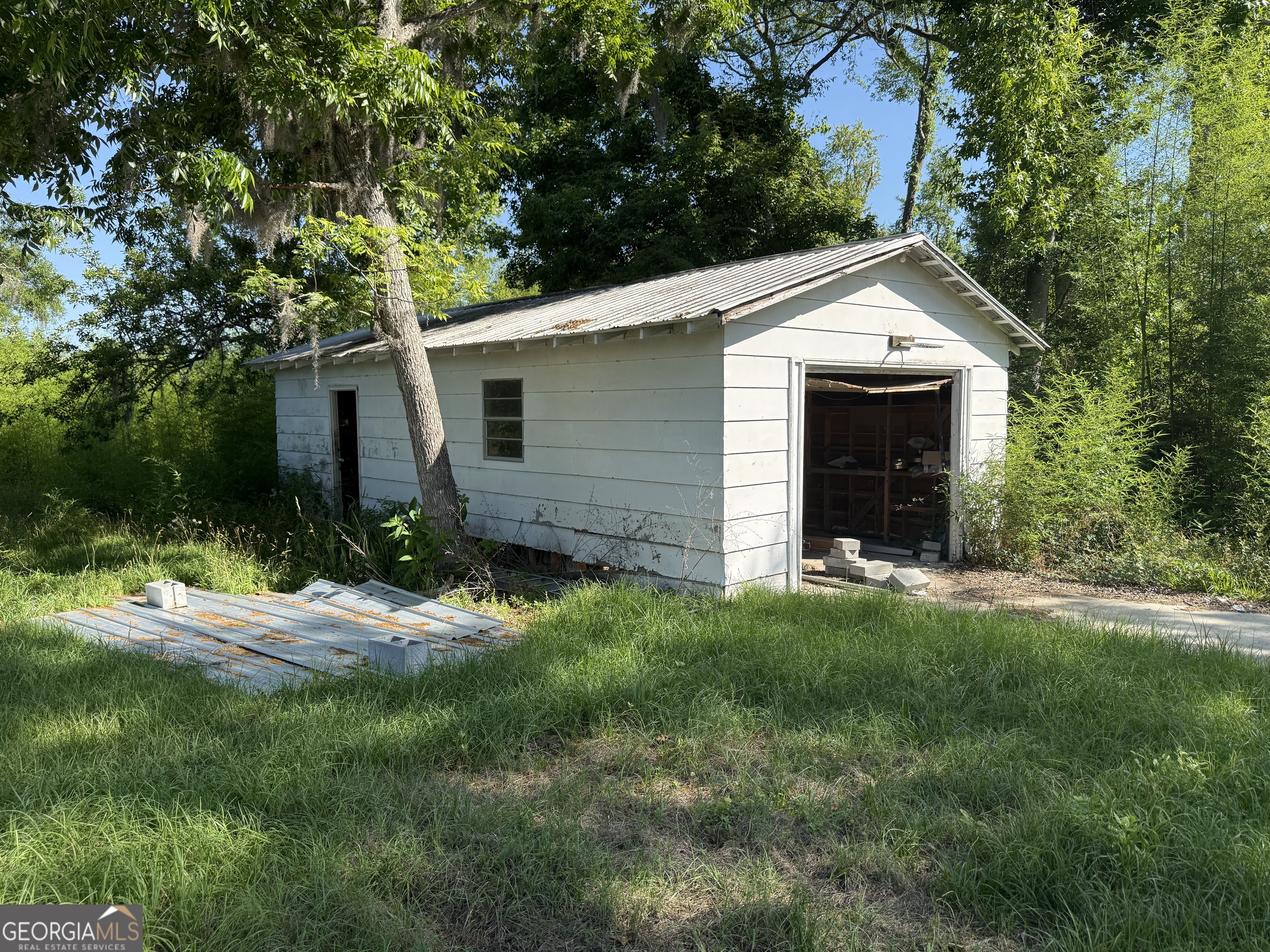 314 E Louisiana Avenue Property Photo 16