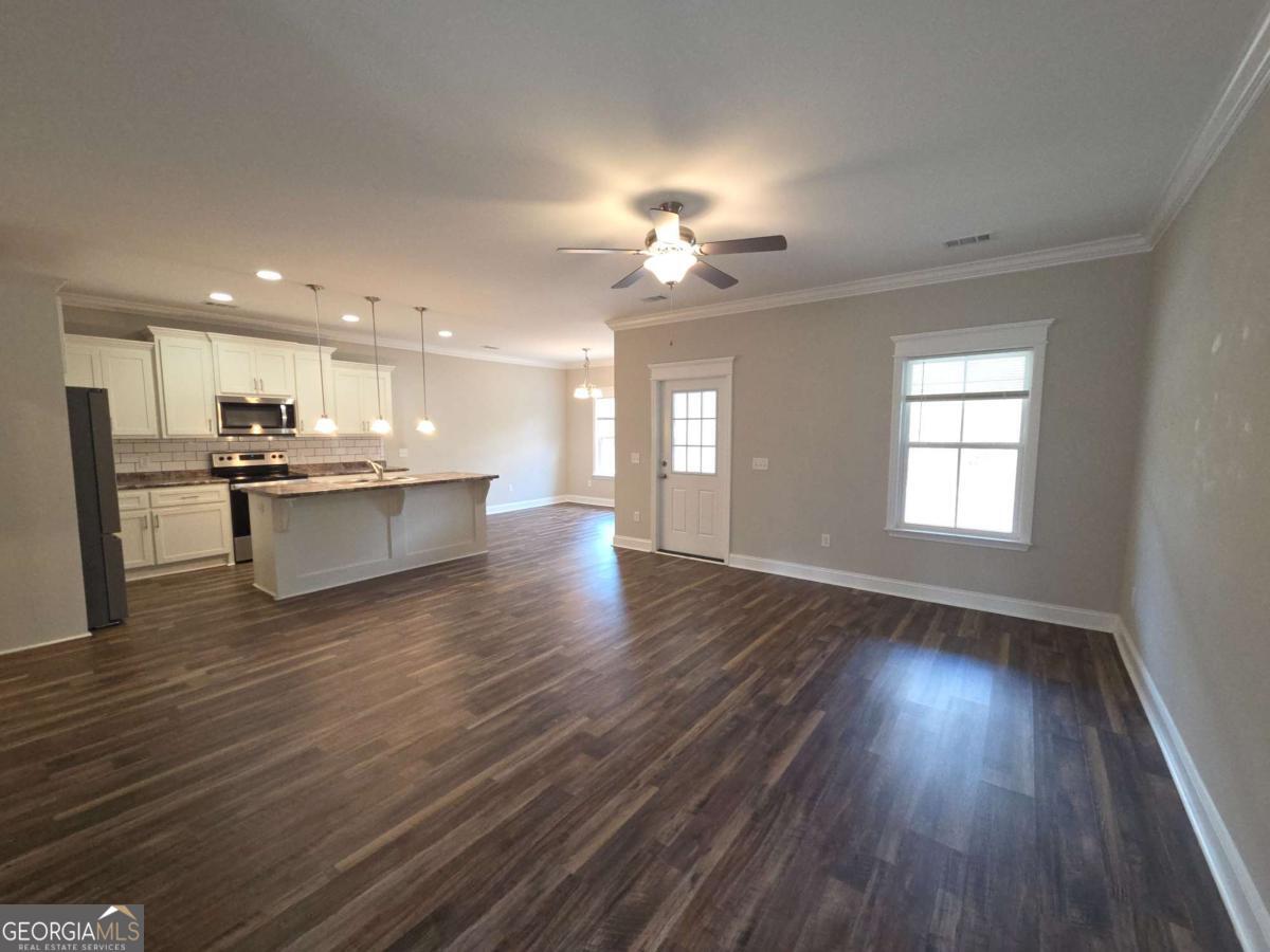 144 Linden Drive Property Photo 4