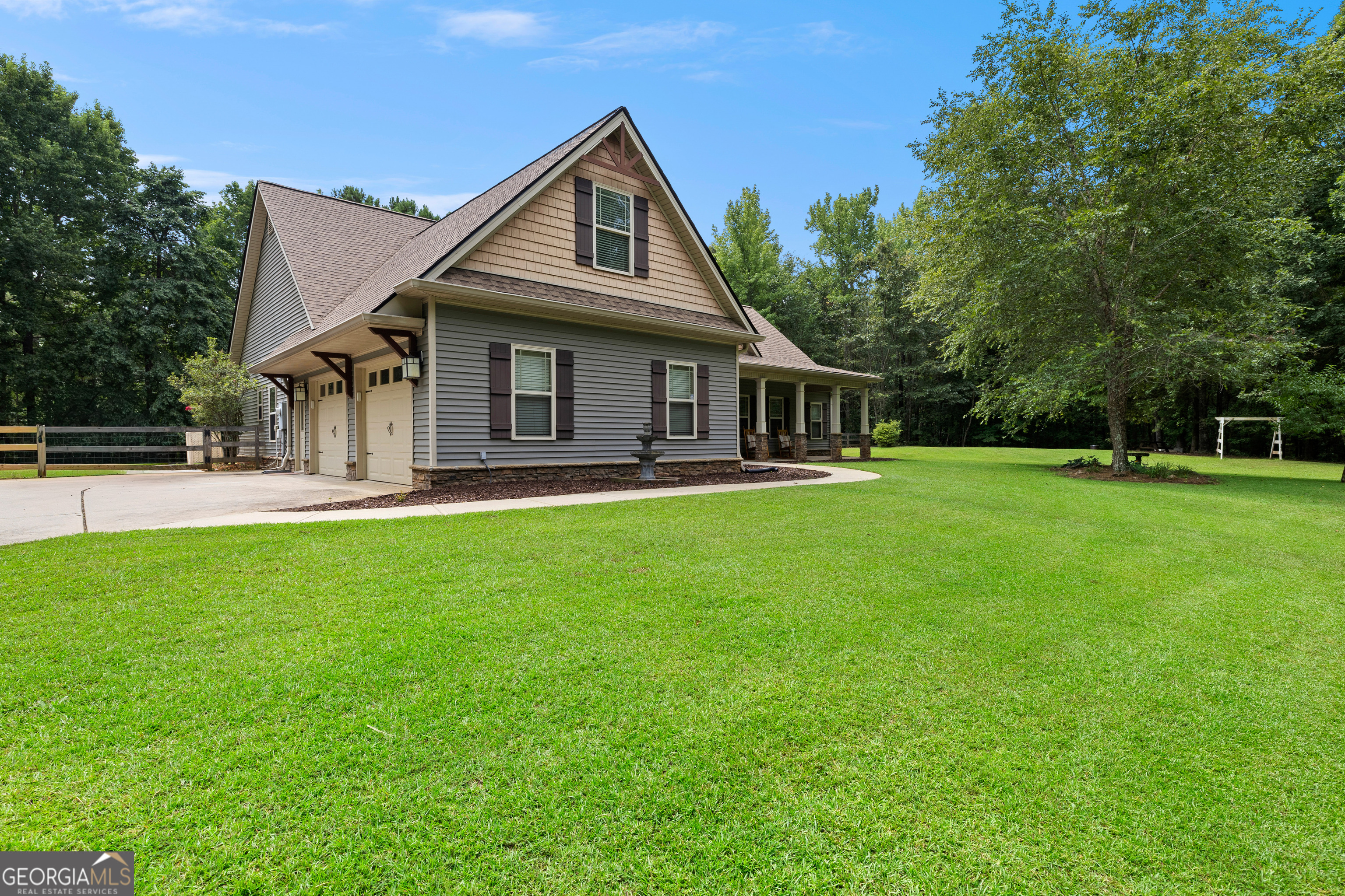 2694 Welcome Road Property Photo 2
