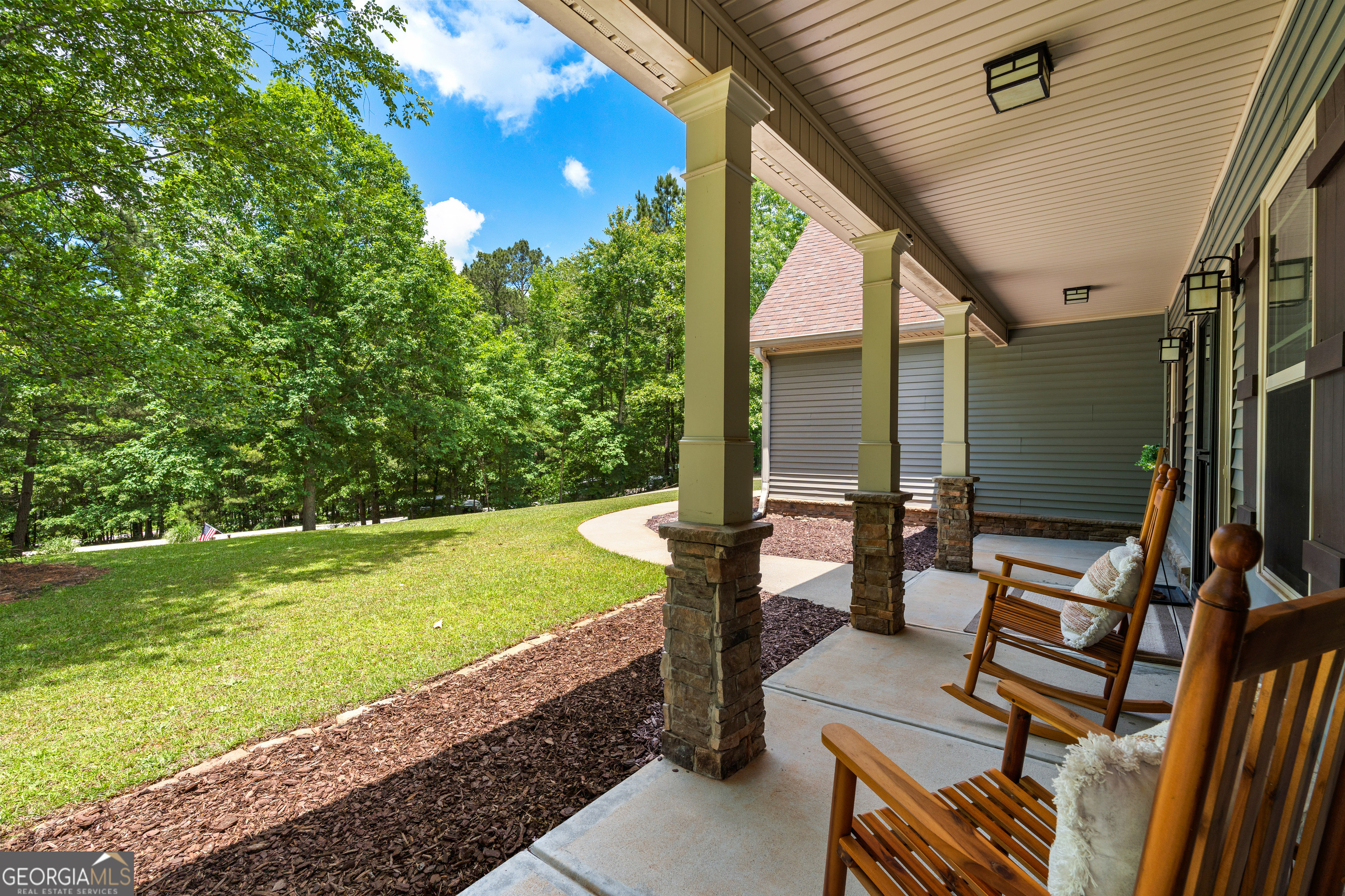 2694 Welcome Road Property Photo 3