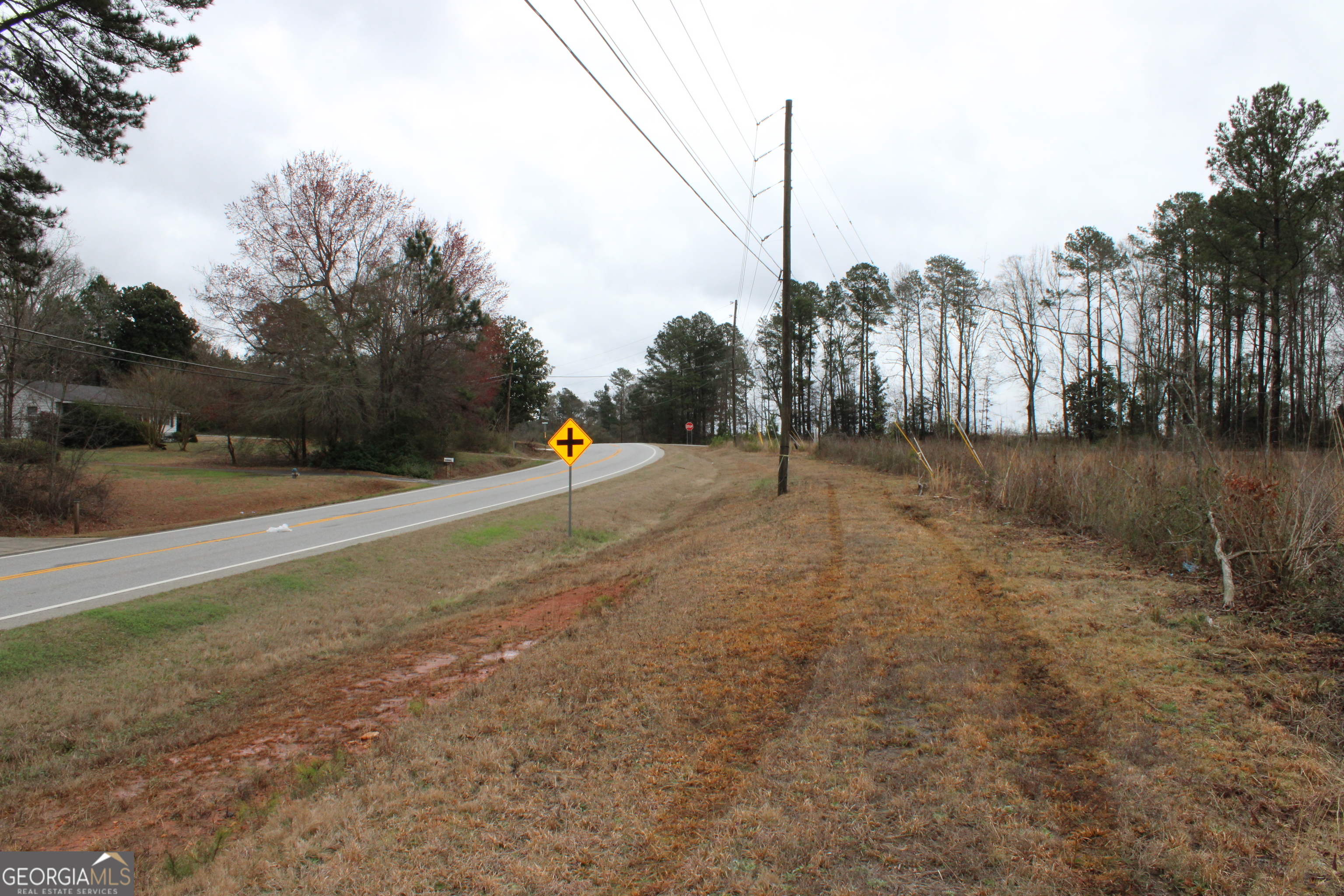 1262 Highway 16 E Property Photo 1