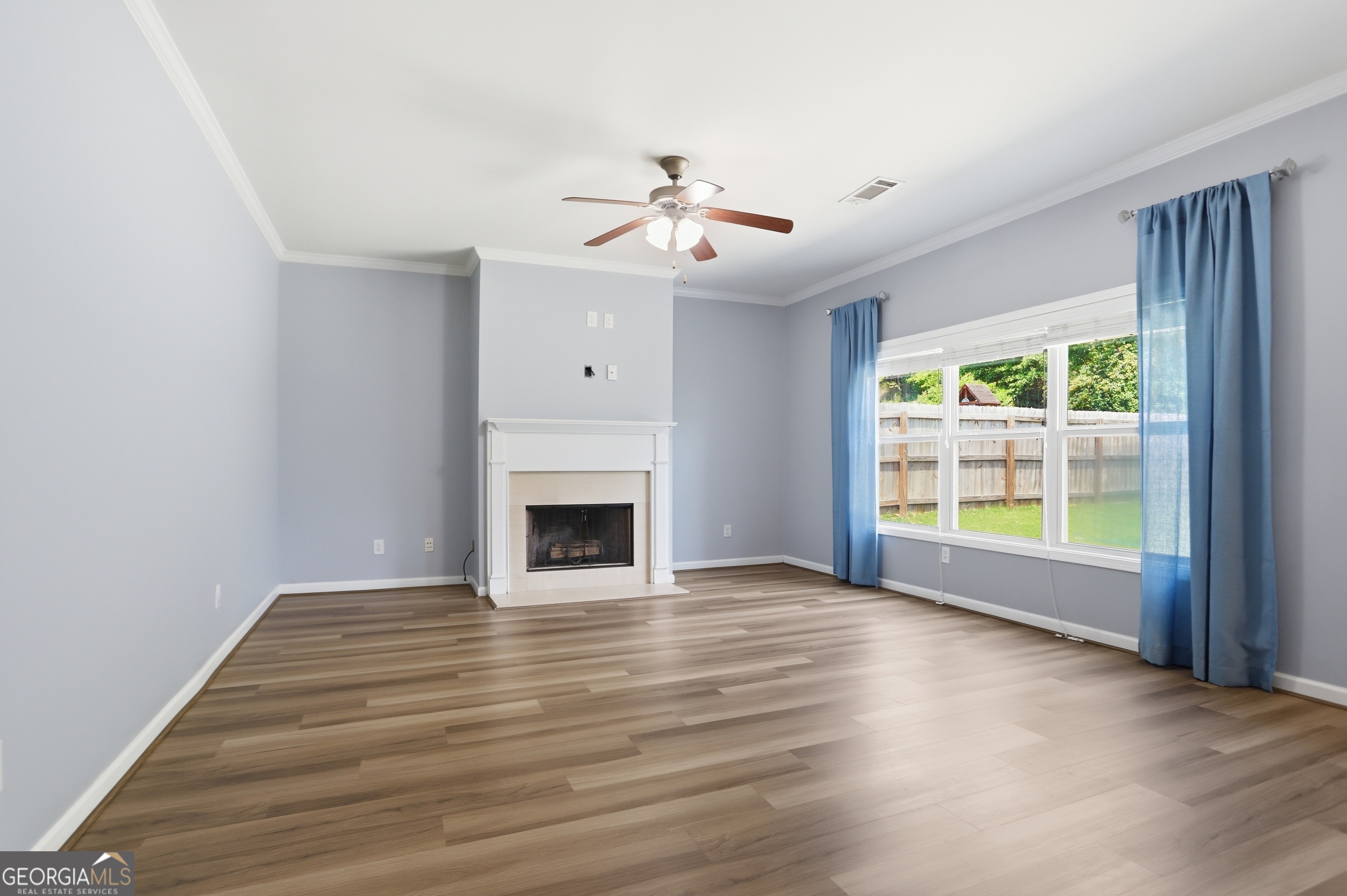 9518 Rushmore Circle Property Photo 3