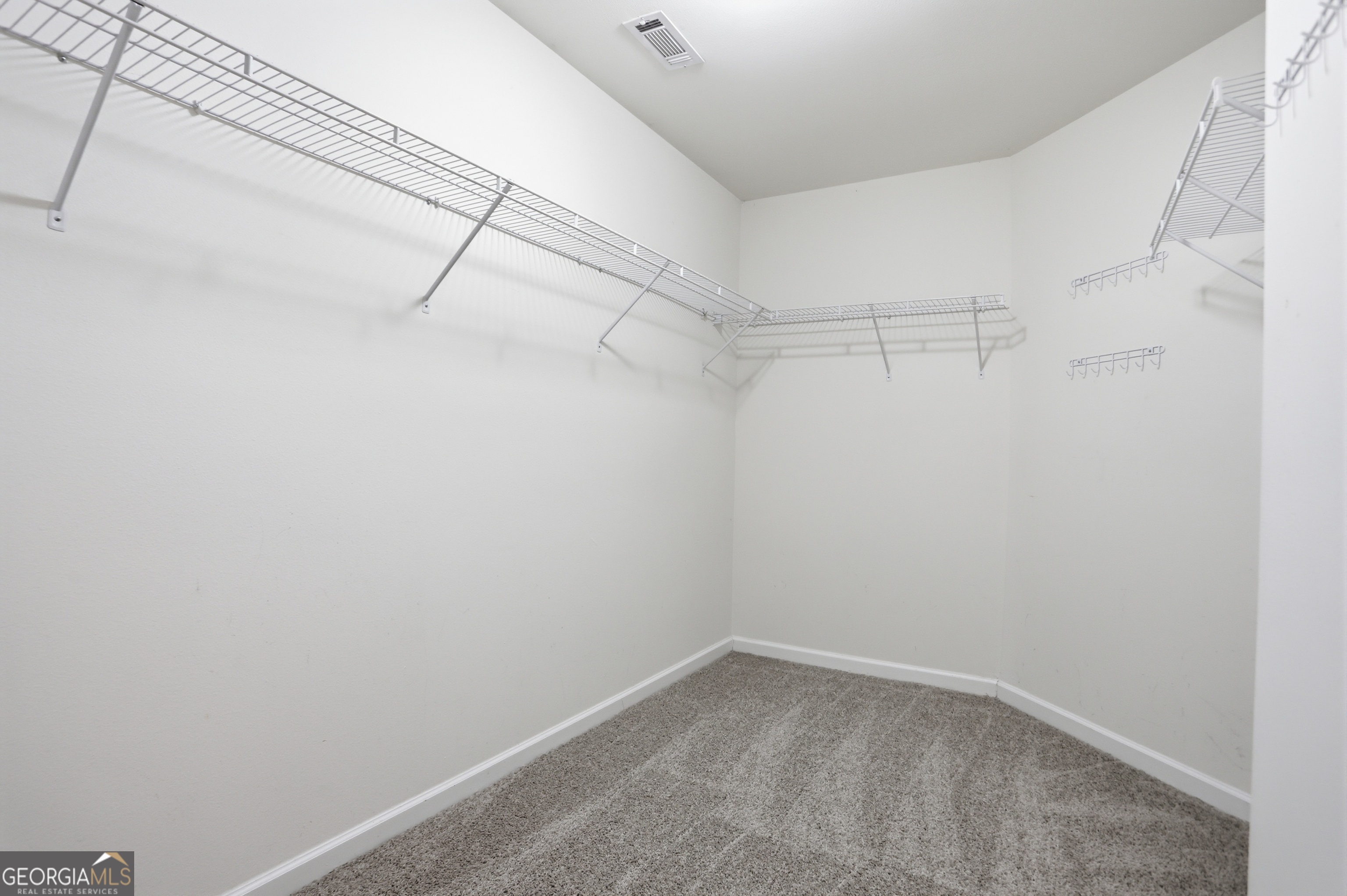 9518 Rushmore Circle Property Photo 23