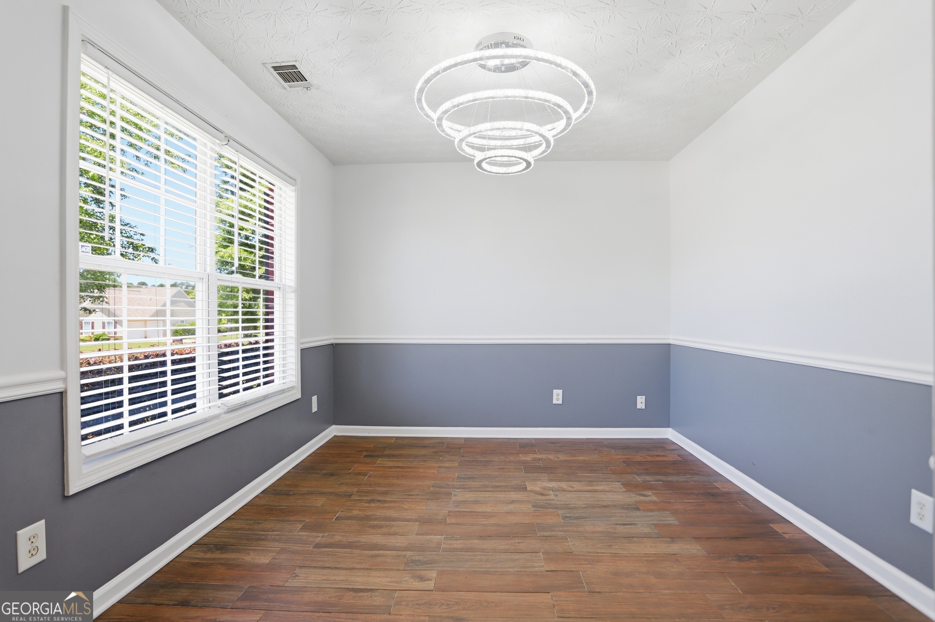 1241 Pine Acre Drive Property Photo 10