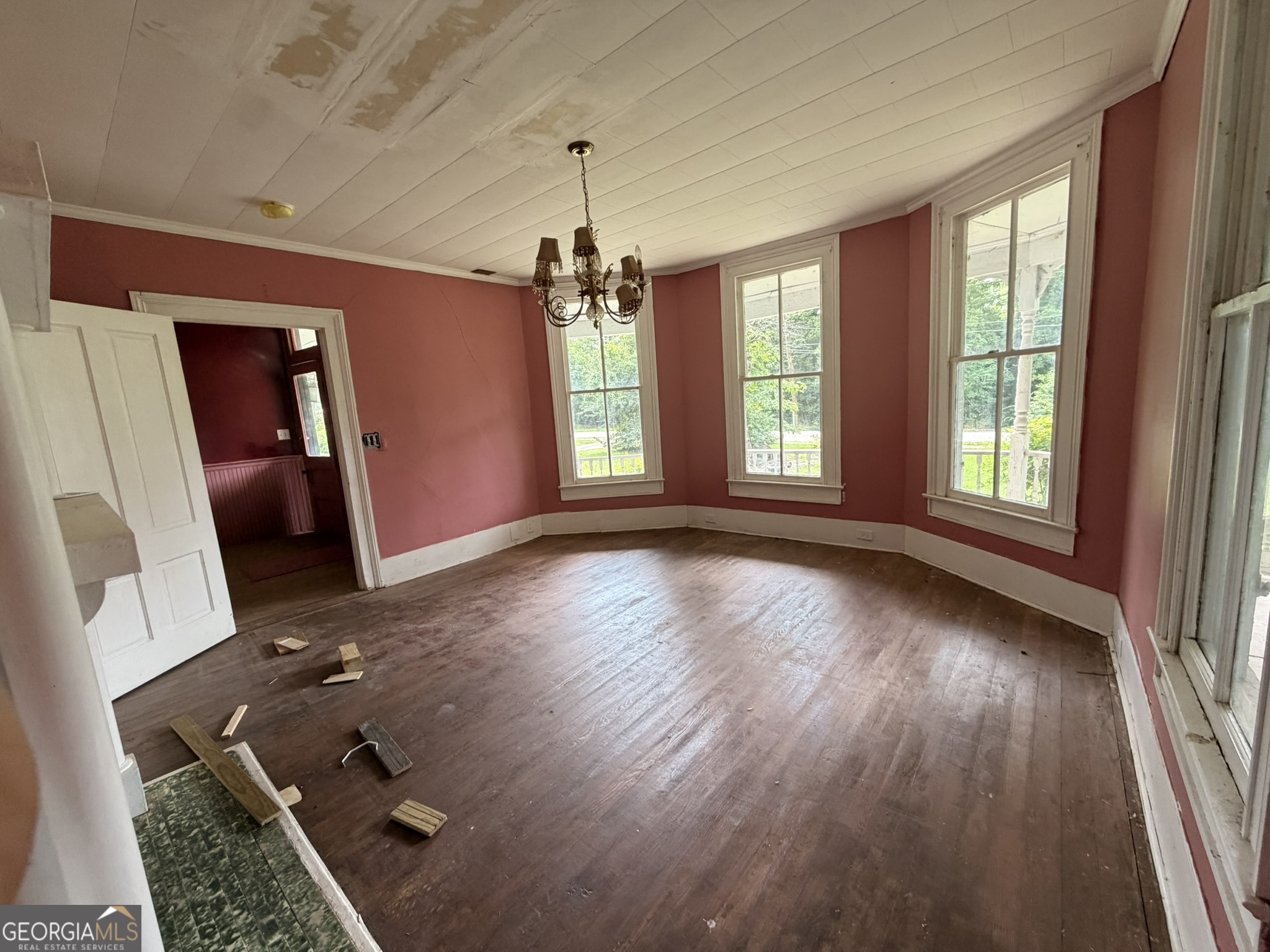 215 Frobel Street Property Photo 7