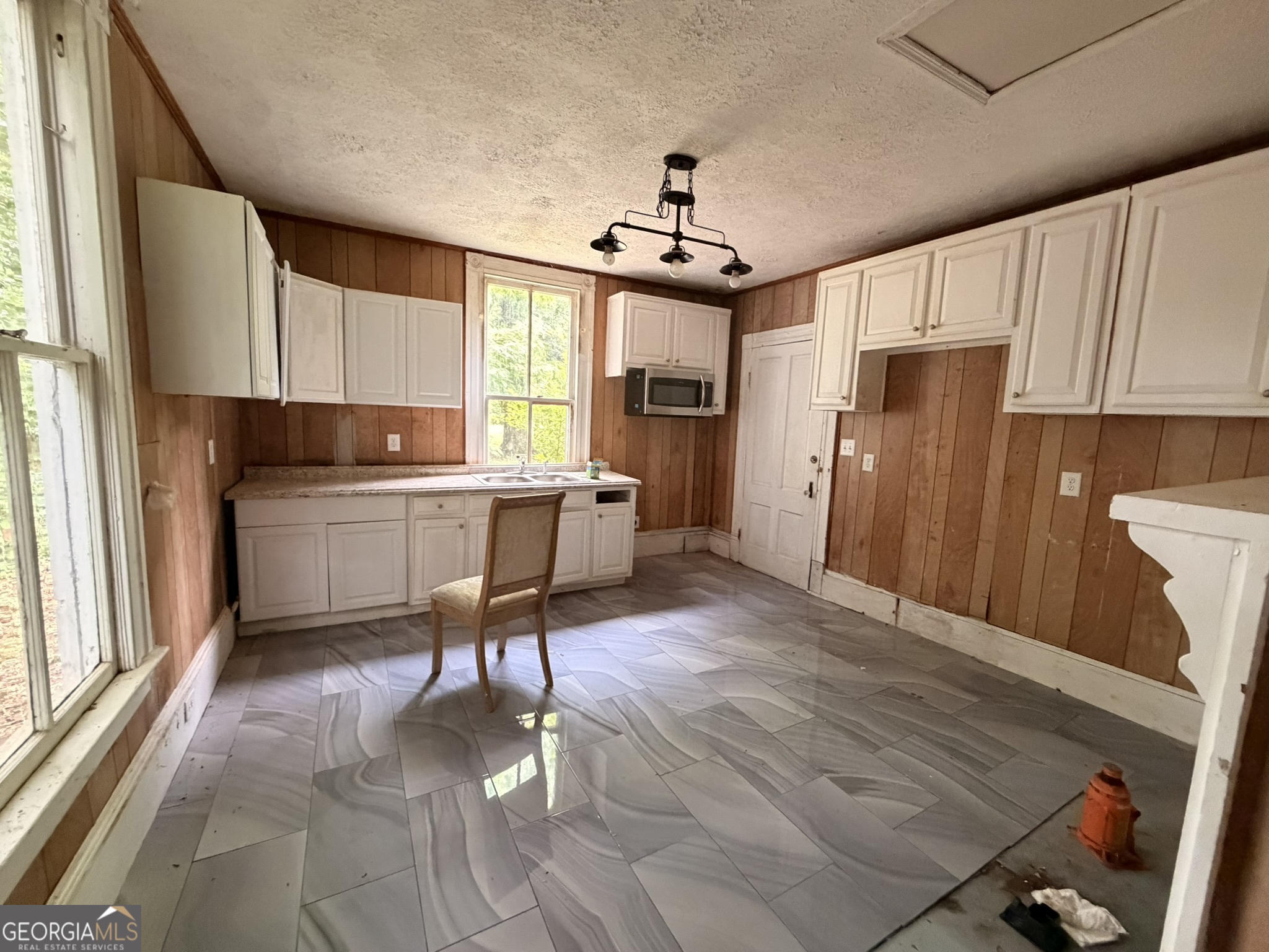 215 Frobel Street Property Photo 17