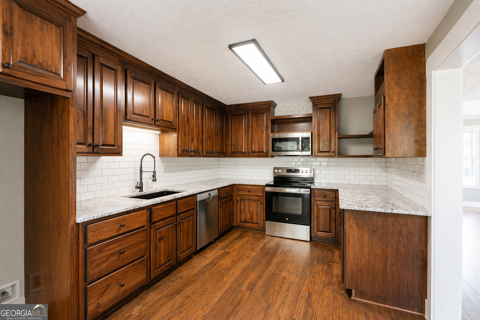 304 Bailey Road Property Photo 5
