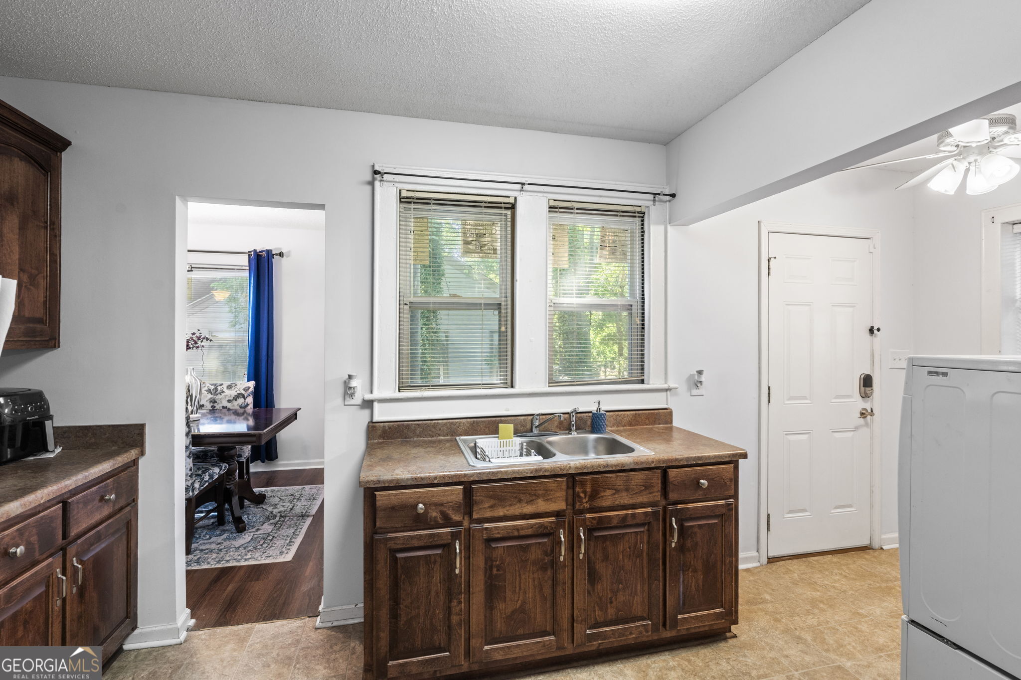 2668 Suwanee Avenue Property Photo 8