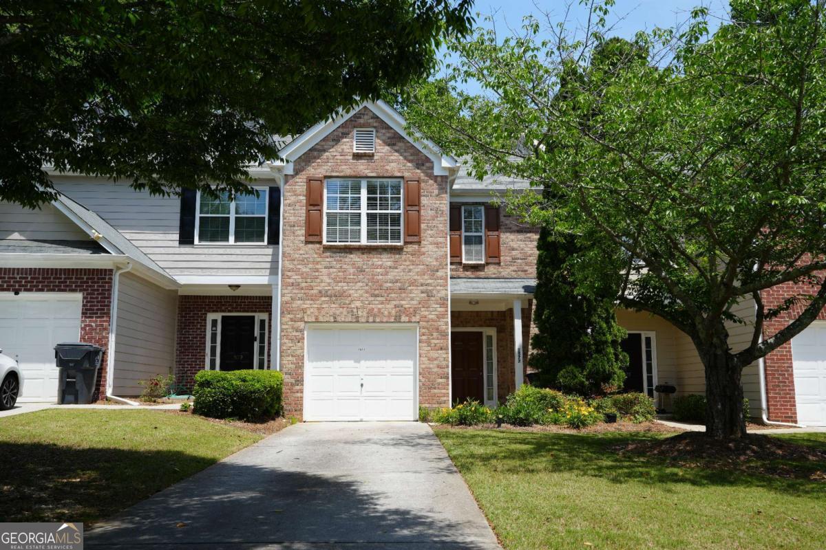 1577 River Main Court Property Photo 2