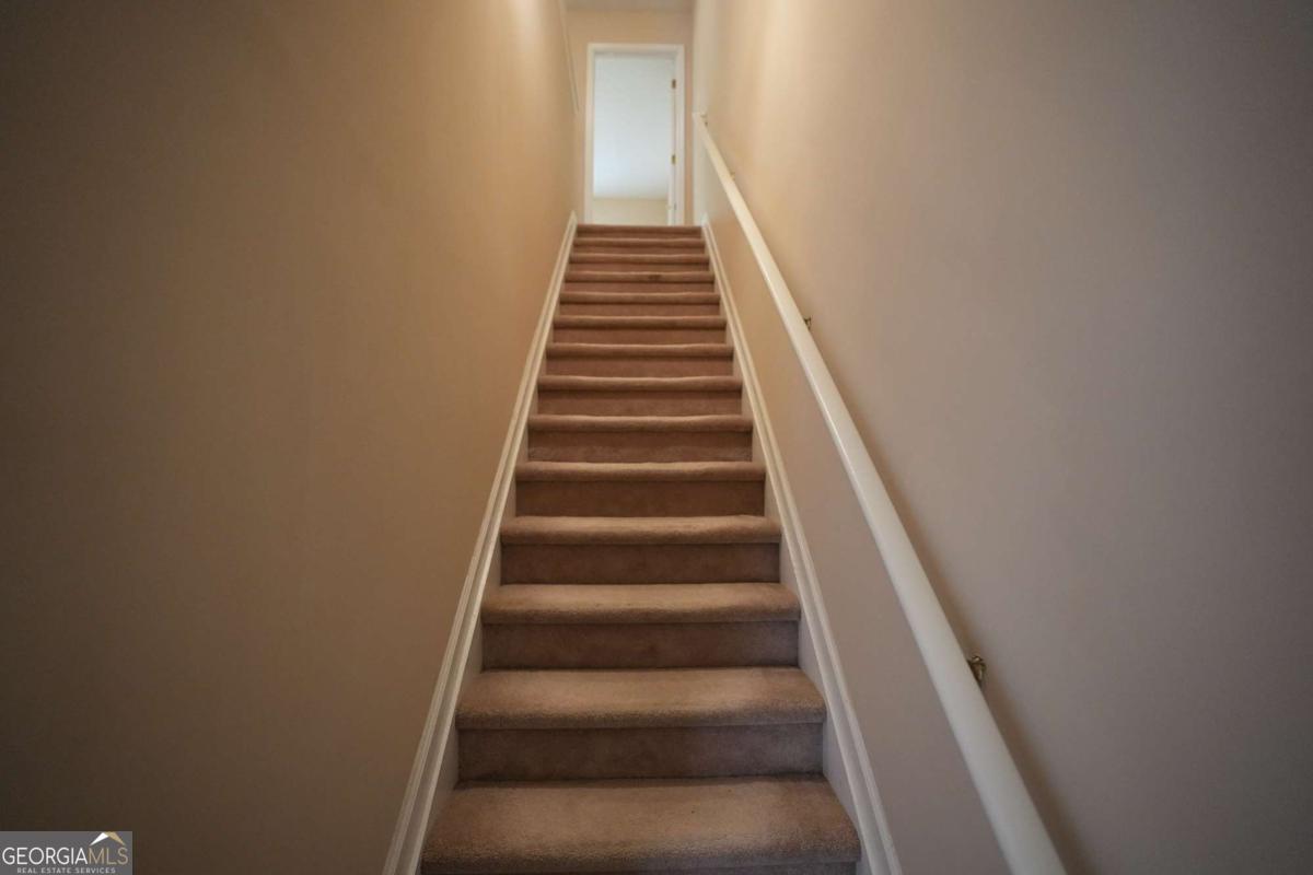 1577 River Main Court Property Photo 11
