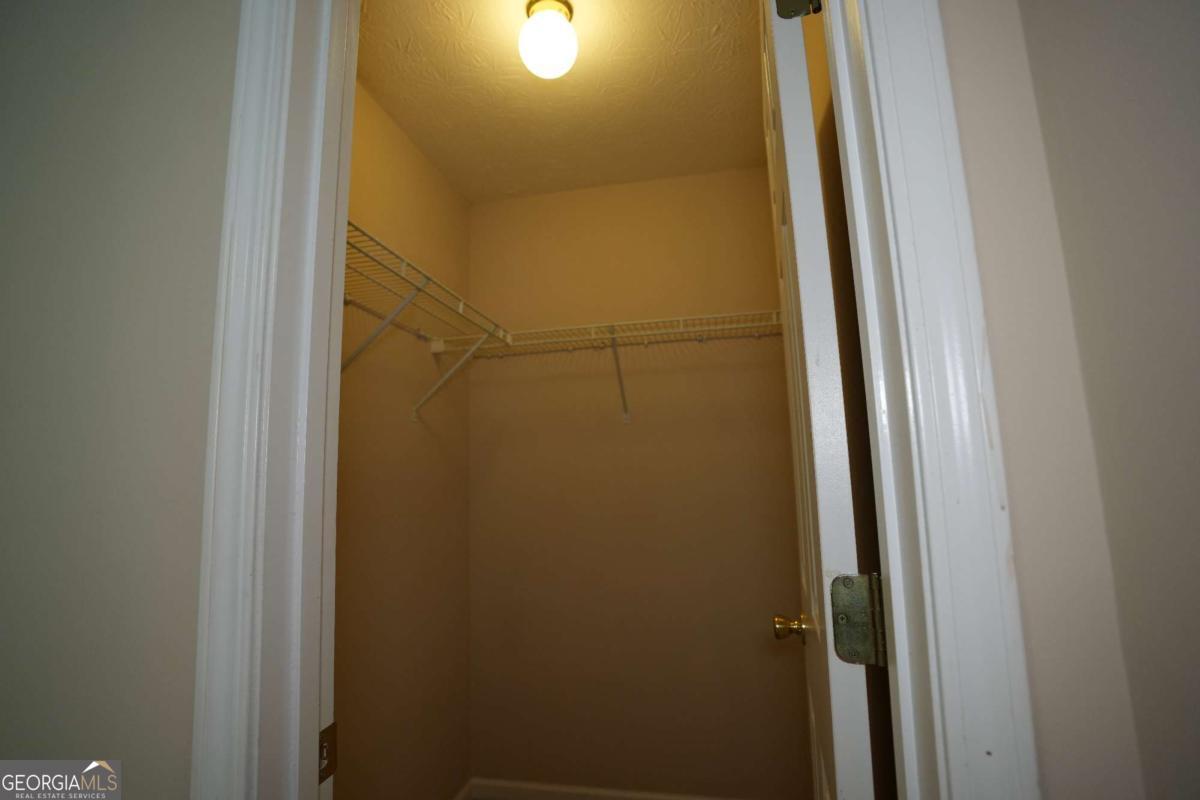 1577 River Main Court Property Photo 16