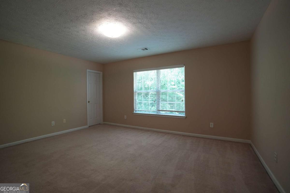 1577 River Main Court Property Photo 34