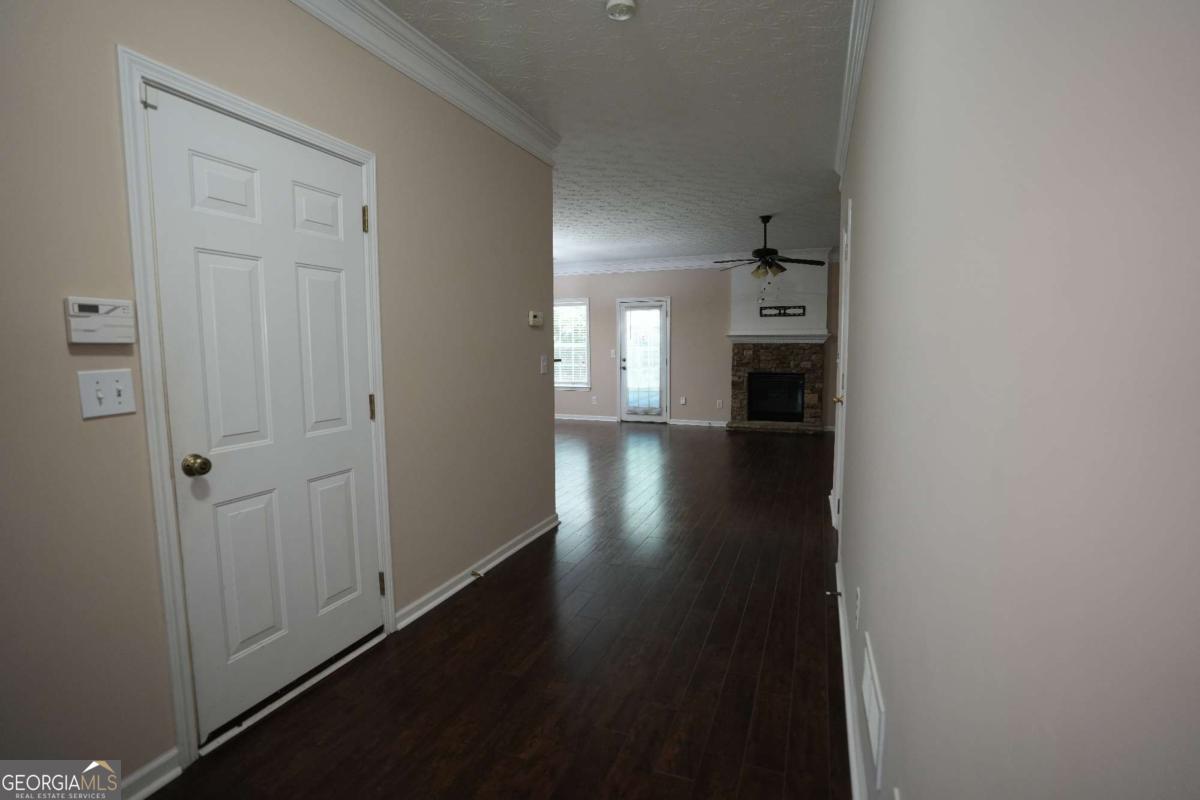 1577 River Main Court Property Photo 36
