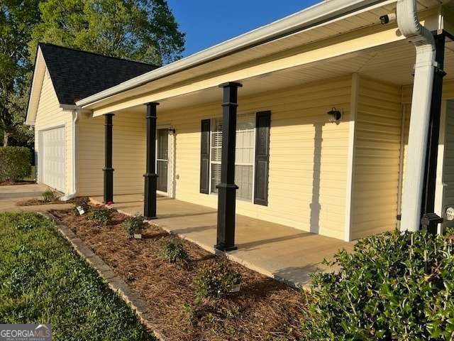 328 Cattlemans Circle Property Photo 3