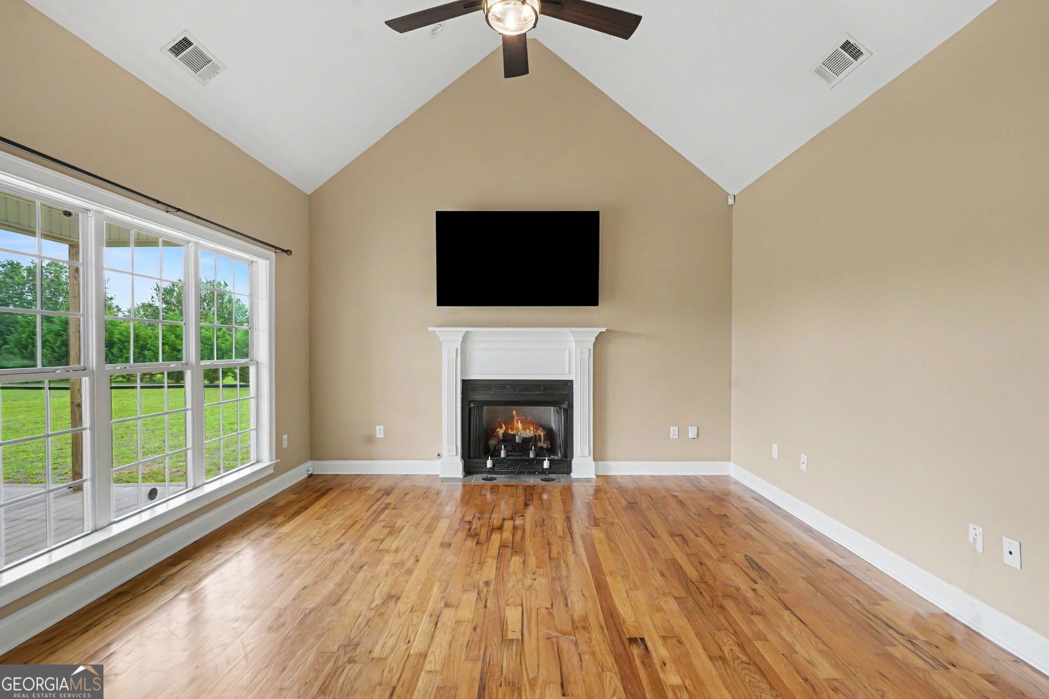1838 Highway 362 Property Photo 8