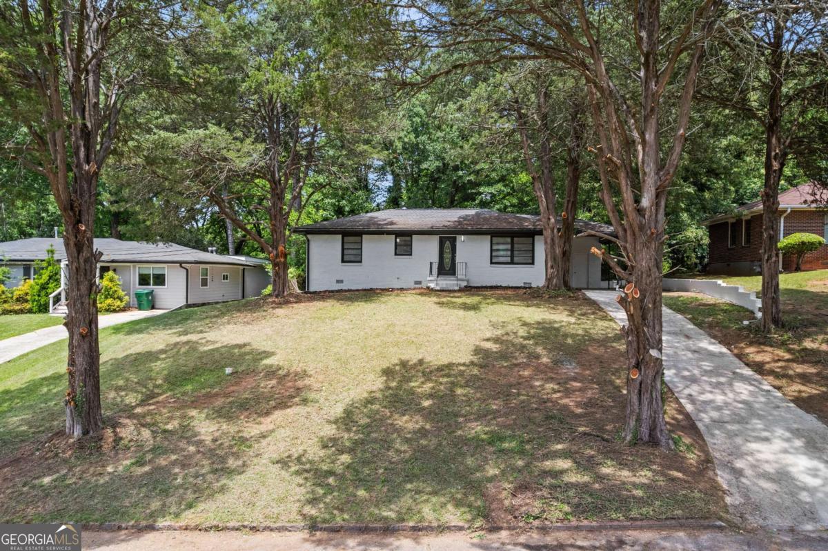 1673 Flintwood Drive Se Property Photo 1