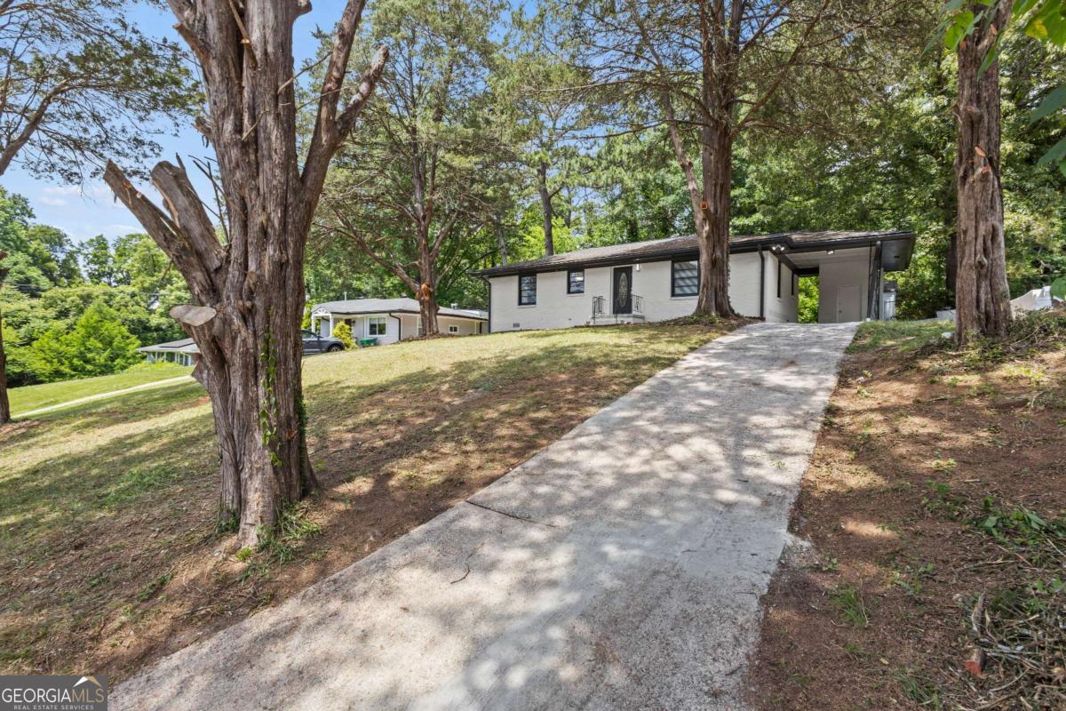 1673 Flintwood Drive Se Property Photo 23