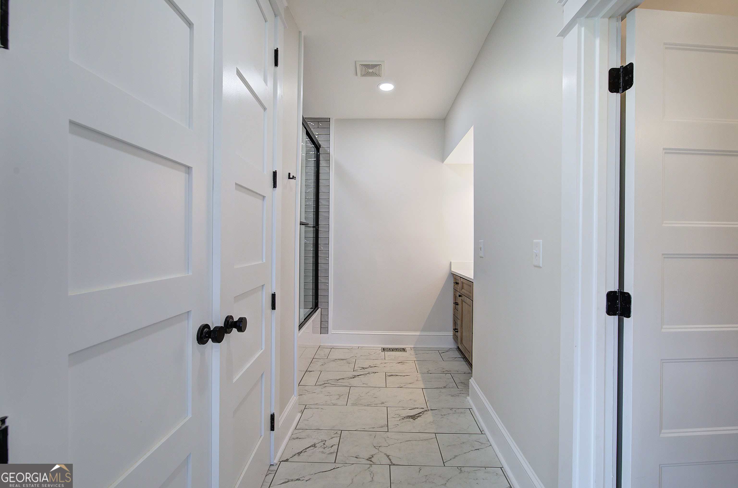 565 Lane Street Property Photo 26