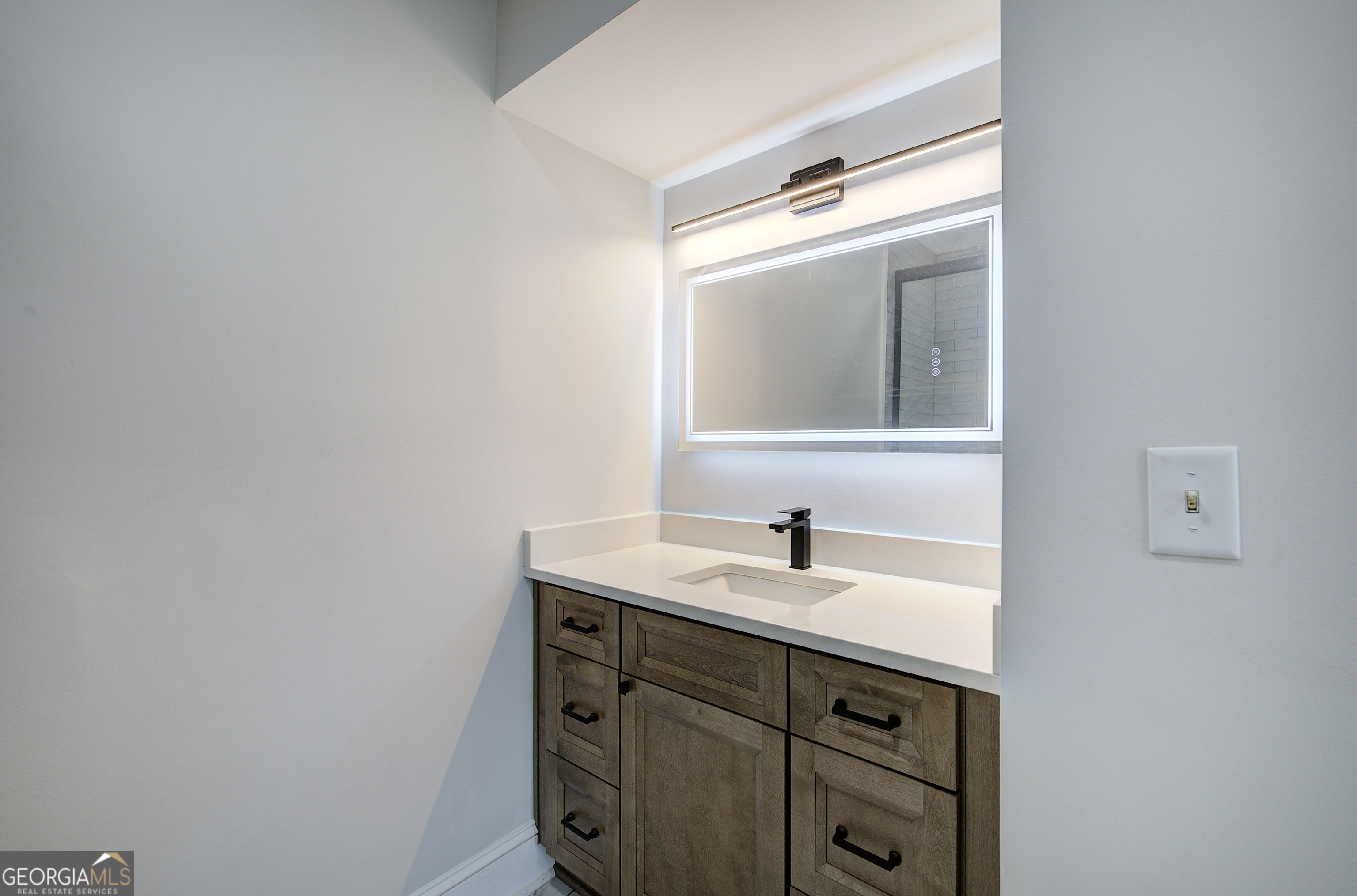 565 Lane Street Property Photo 28