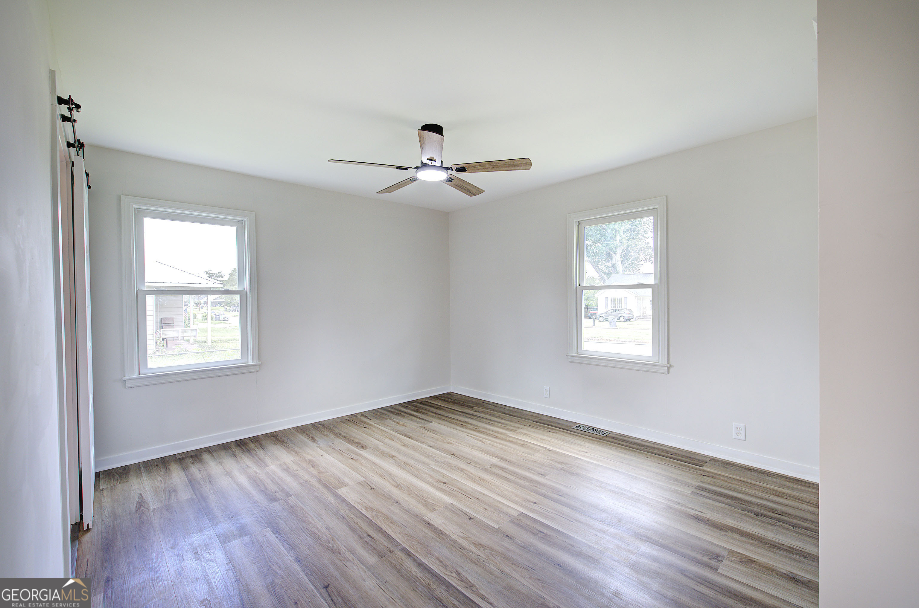 565 Lane Street Property Photo 31