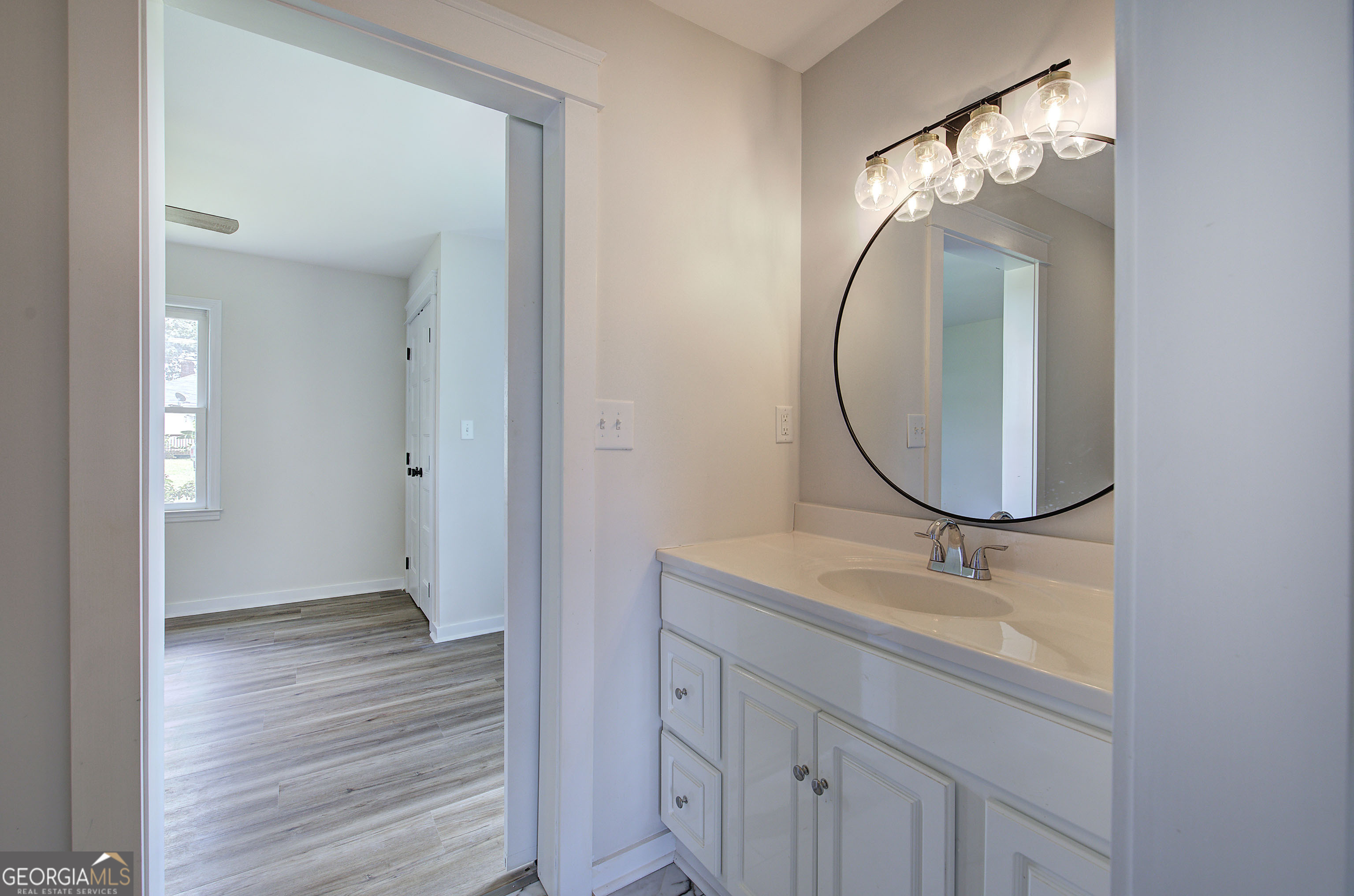 565 Lane Street Property Photo 33