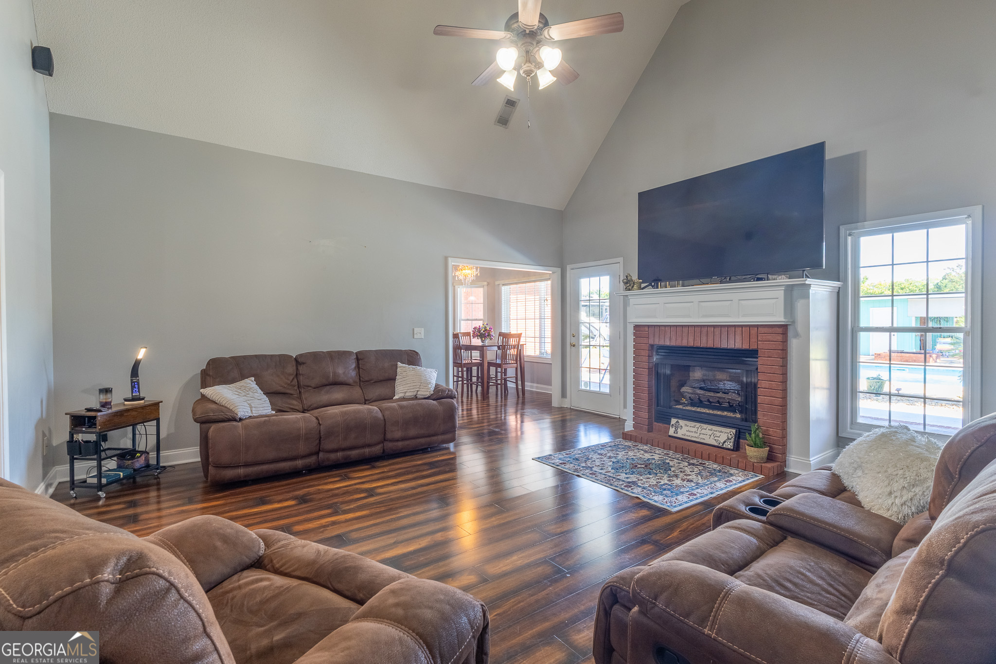 110 Westward Point Property Photo 8